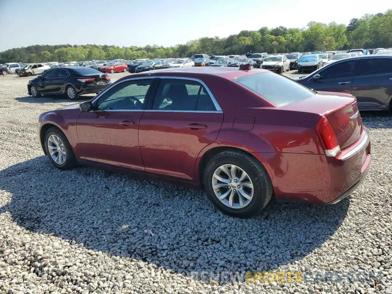 2 Photograph of a damaged car 2C3CCAAG5KH747277 CHRYSLER 300 2019