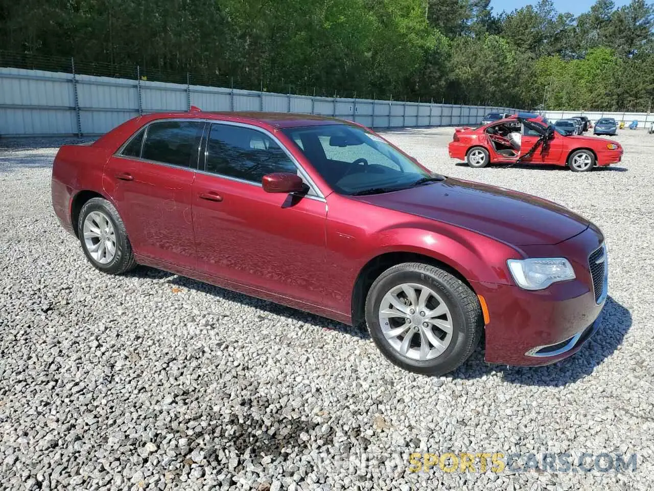4 Photograph of a damaged car 2C3CCAAG5KH747277 CHRYSLER 300 2019