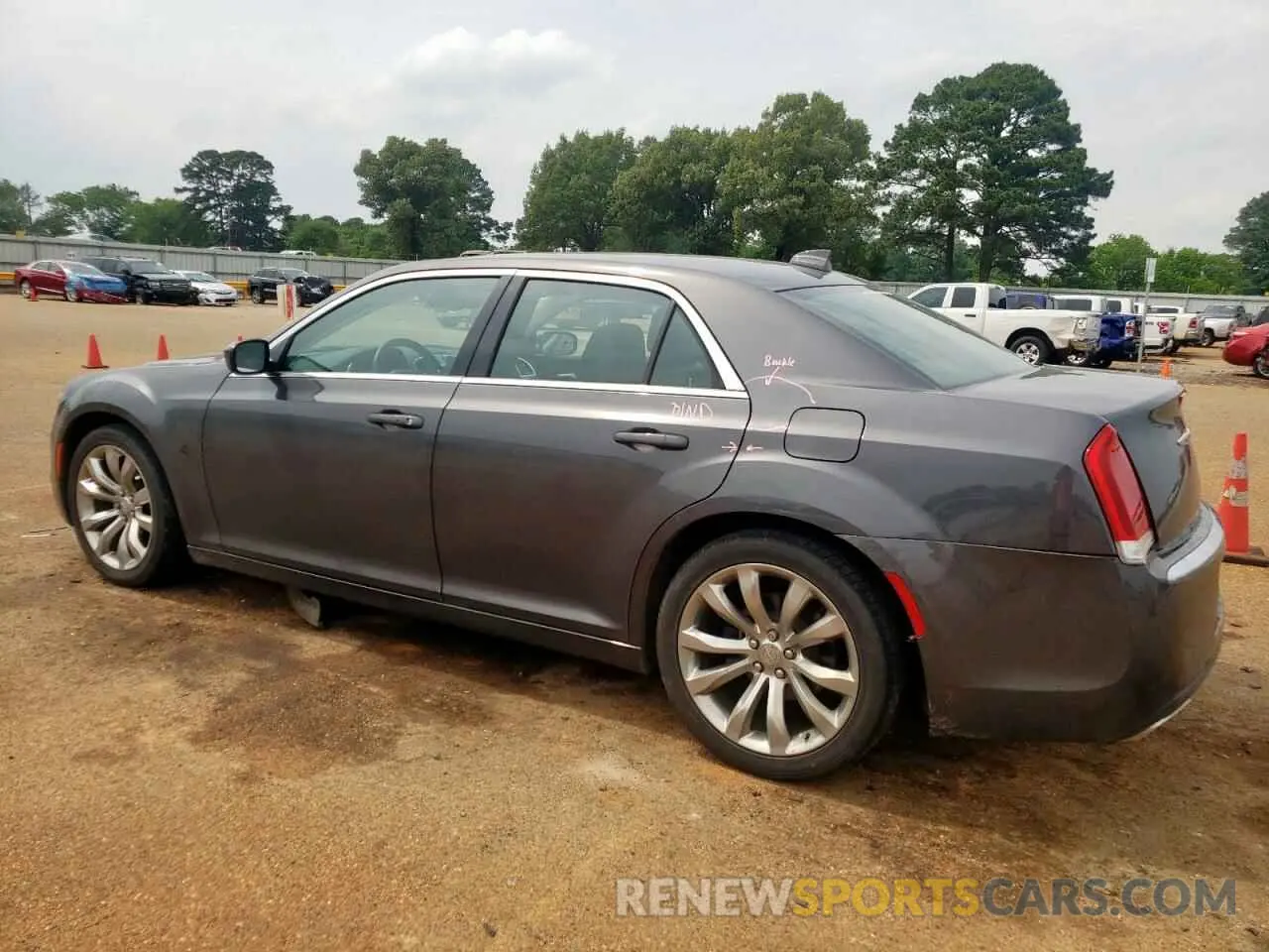 2 Photograph of a damaged car 2C3CCAAG5KH755816 CHRYSLER 300 2019