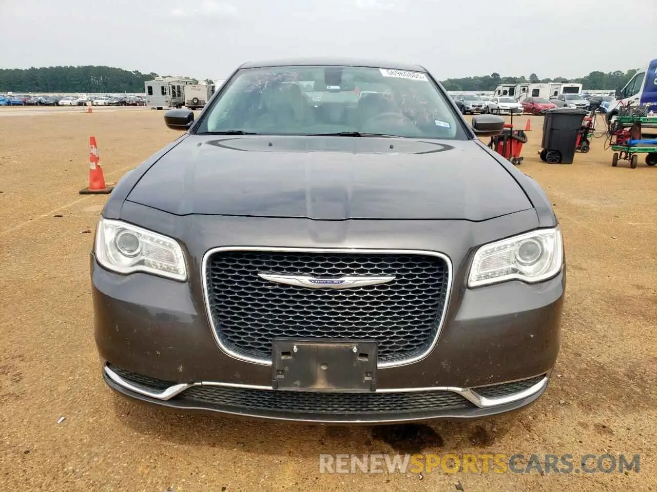 5 Photograph of a damaged car 2C3CCAAG5KH755816 CHRYSLER 300 2019