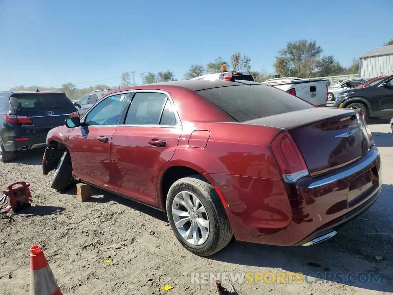 2 Photograph of a damaged car 2C3CCAAG6KH601731 CHRYSLER 300 2019