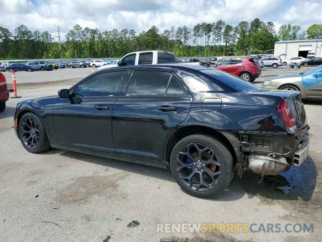 2 Photograph of a damaged car 2C3CCAAG6KH613488 CHRYSLER 300 2019