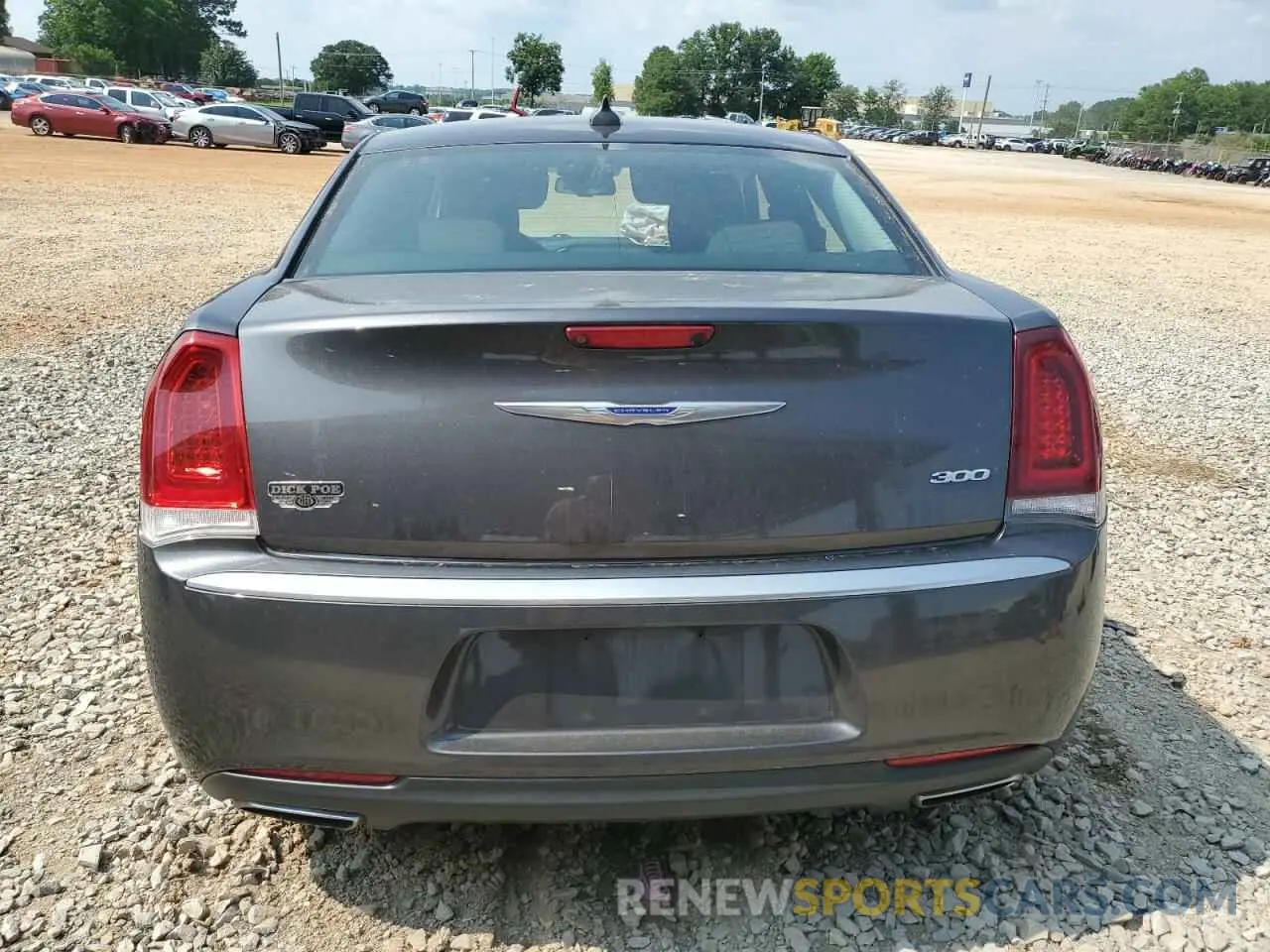 6 Photograph of a damaged car 2C3CCAAG6KH613653 CHRYSLER 300 2019