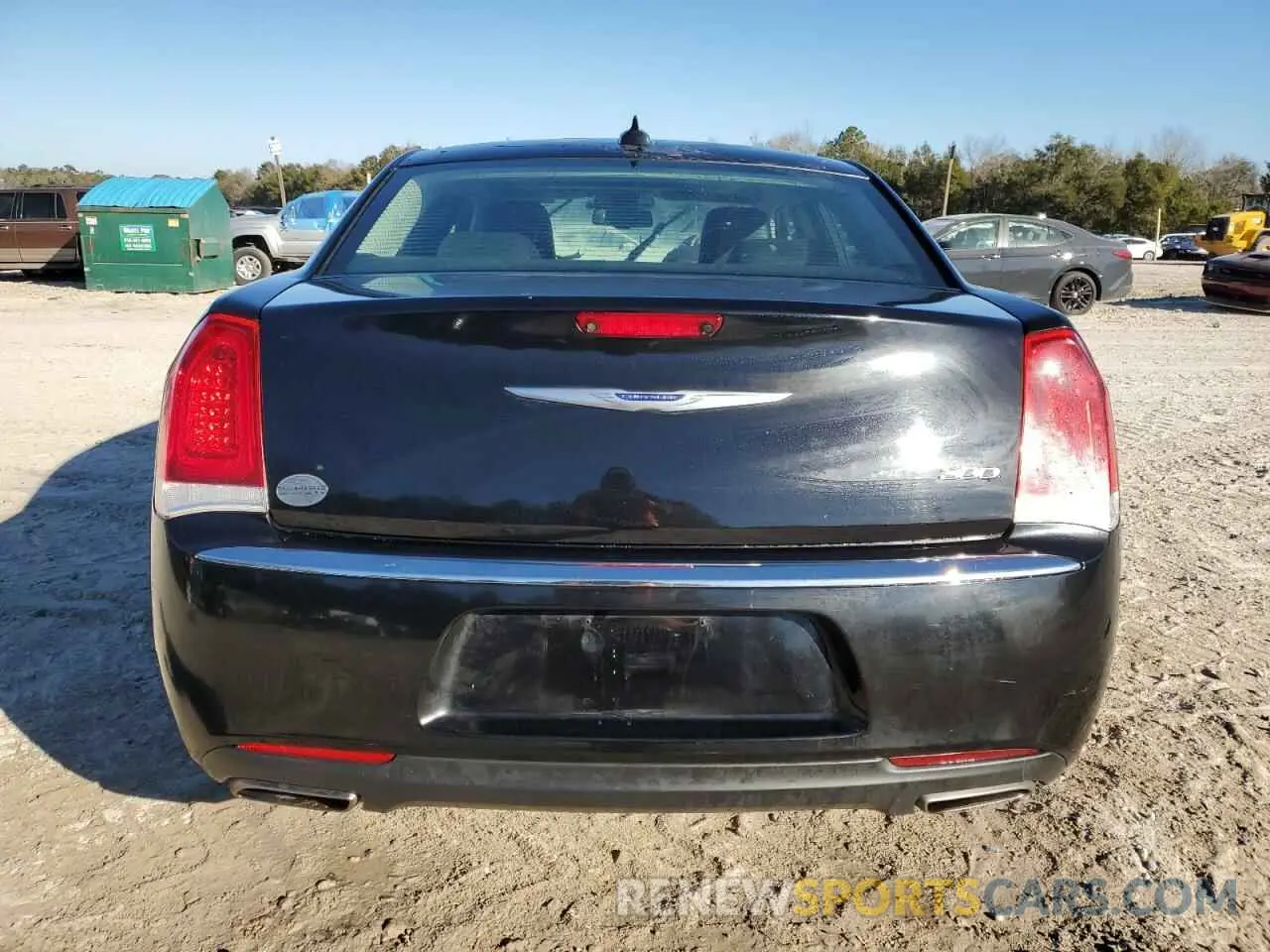 6 Photograph of a damaged car 2C3CCAAG6KH627634 CHRYSLER 300 2019