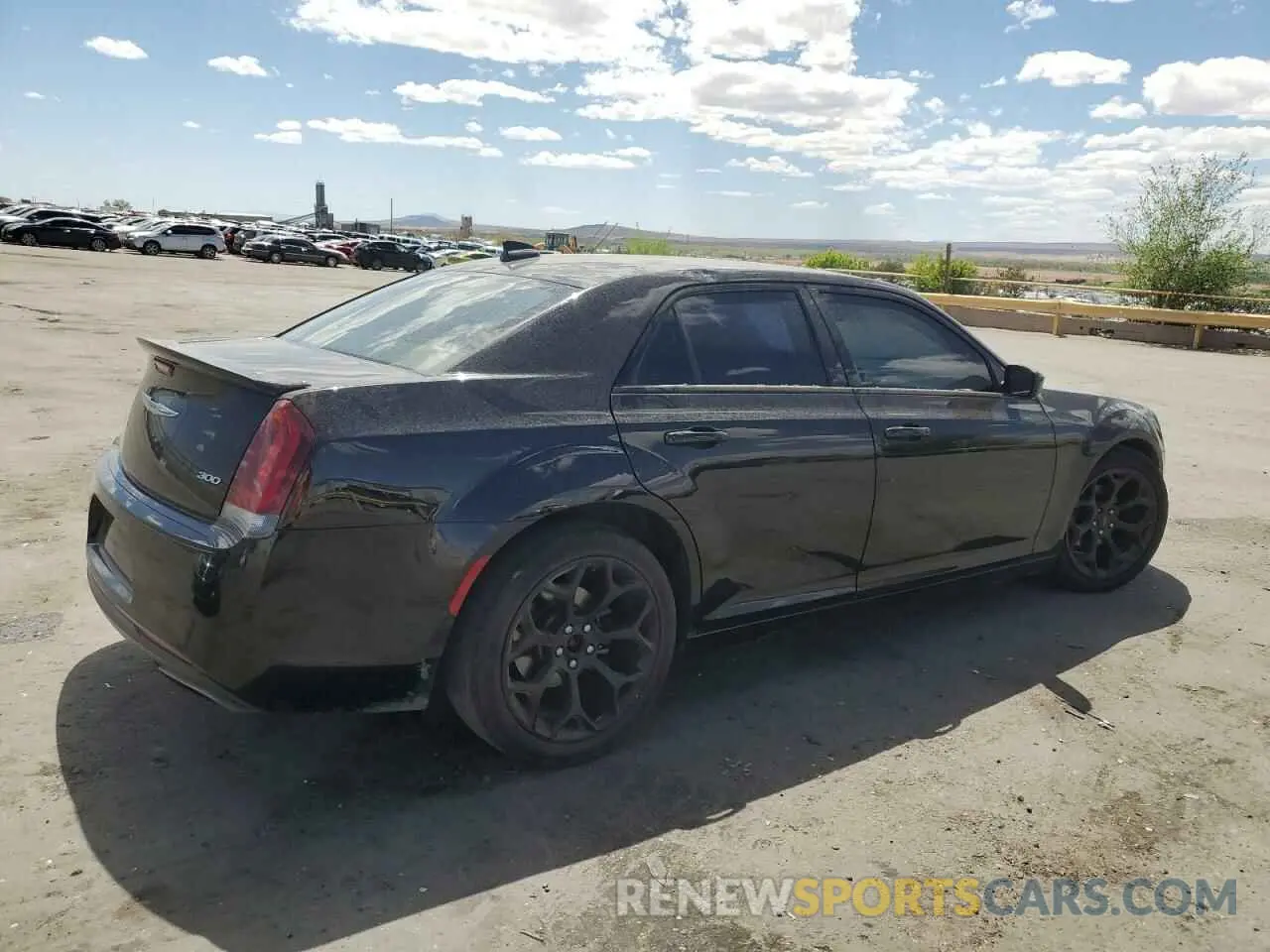 3 Photograph of a damaged car 2C3CCAAG7KH565077 CHRYSLER 300 2019