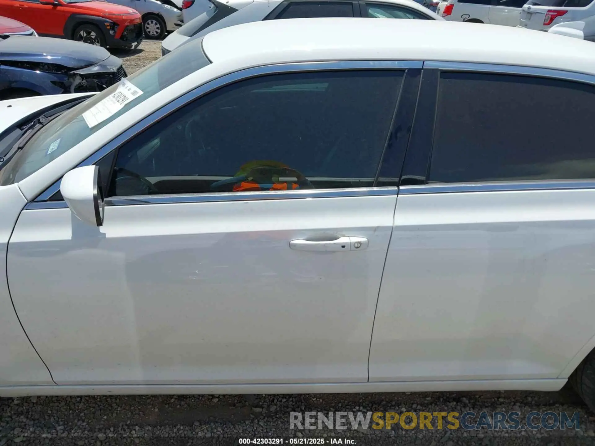 14 Photograph of a damaged car 2C3CCAAG7KH590111 CHRYSLER 300 2019