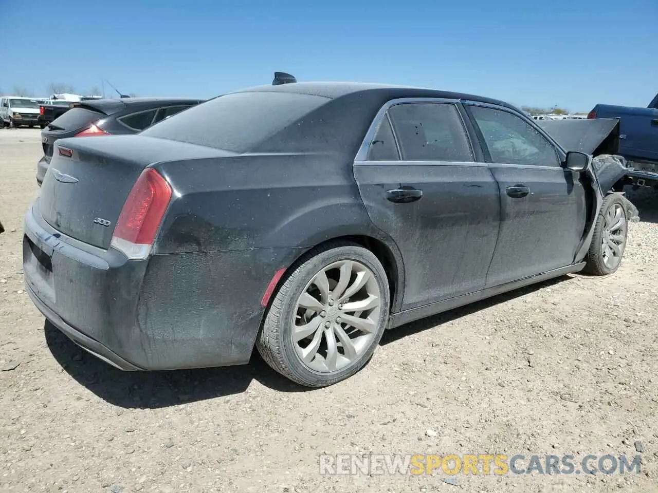 3 Photograph of a damaged car 2C3CCAAG7KH590318 CHRYSLER 300 2019