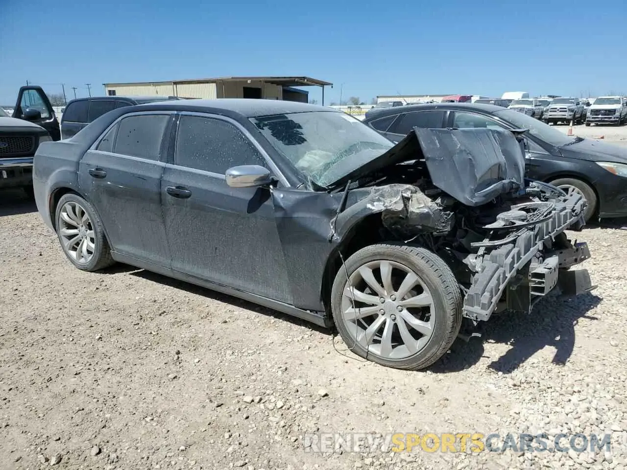 4 Photograph of a damaged car 2C3CCAAG7KH590318 CHRYSLER 300 2019