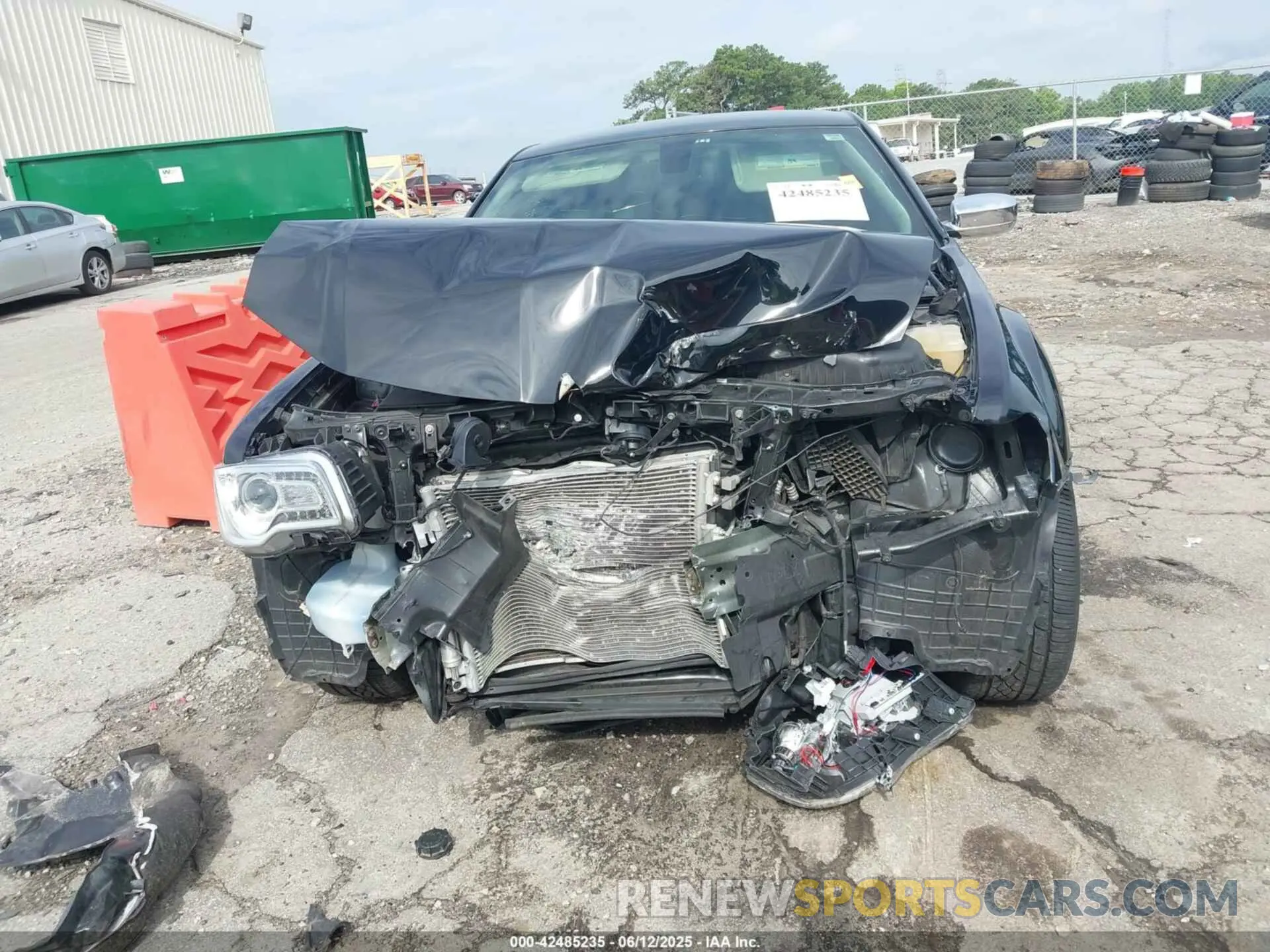 11 Photograph of a damaged car 2C3CCAAG7KH612320 CHRYSLER 300 2019