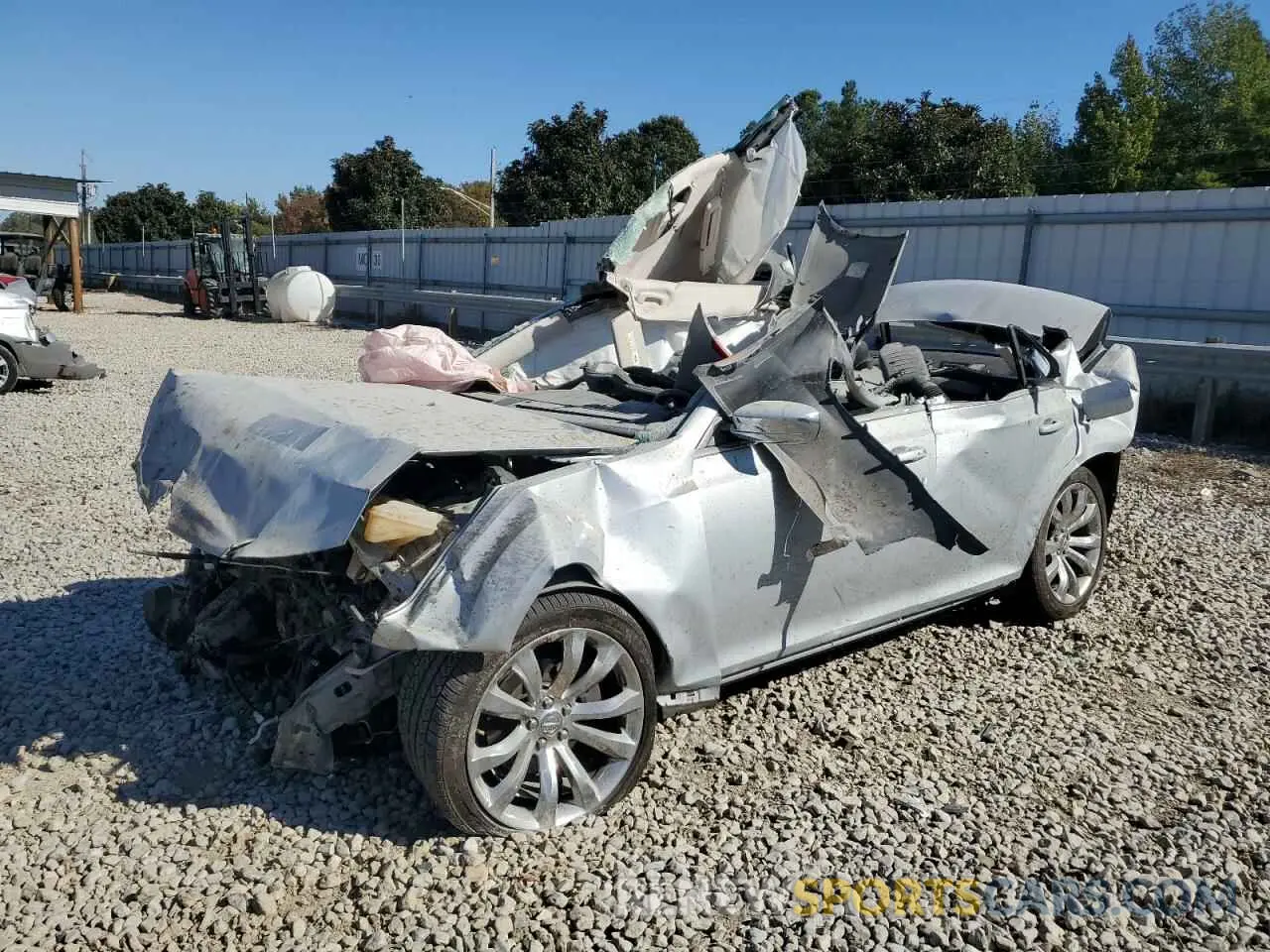 1 Photograph of a damaged car 2C3CCAAG7KH648363 CHRYSLER 300 2019