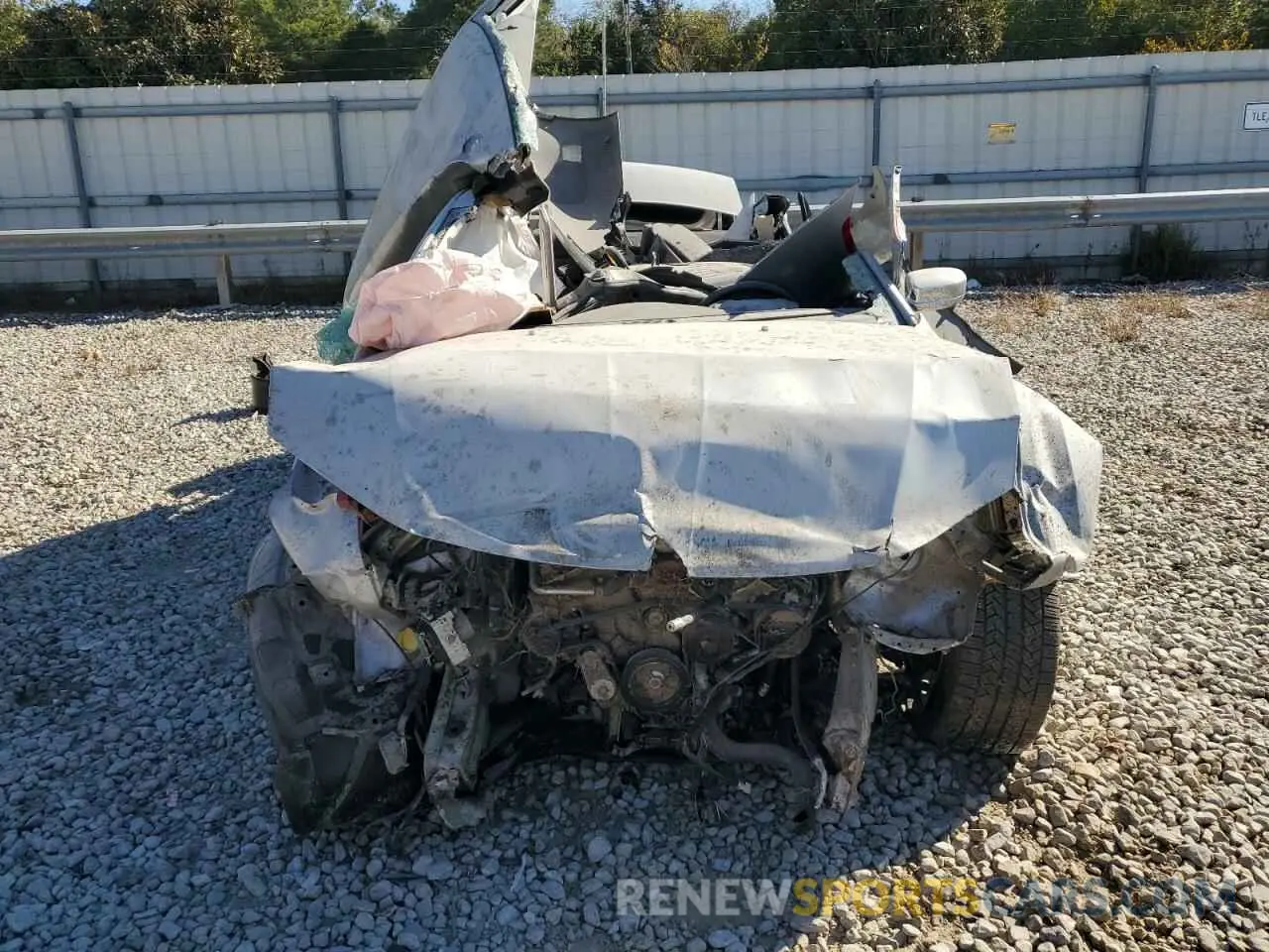 5 Photograph of a damaged car 2C3CCAAG7KH648363 CHRYSLER 300 2019
