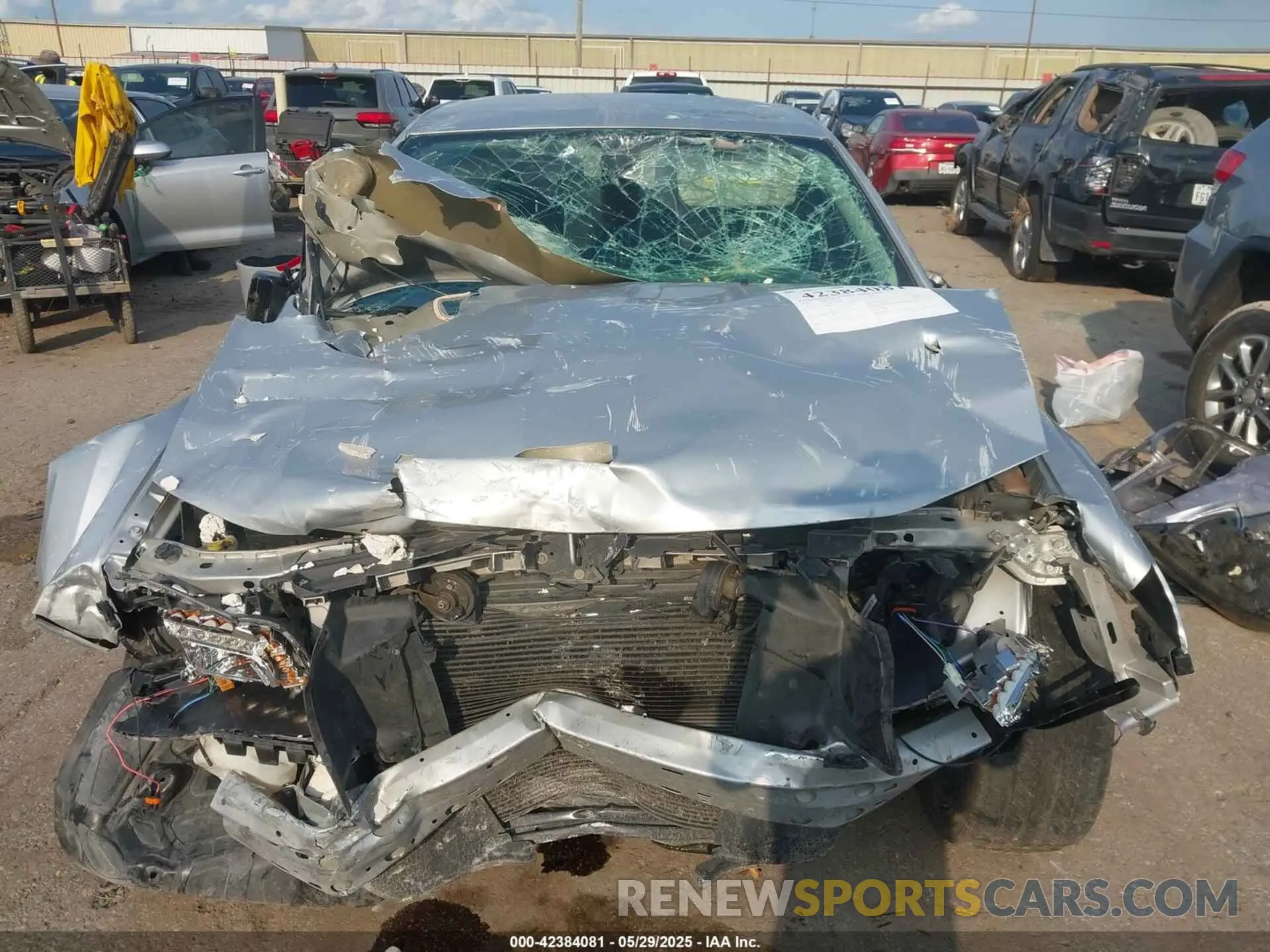 11 Photograph of a damaged car 2C3CCAAG7KH758684 CHRYSLER 300 2019