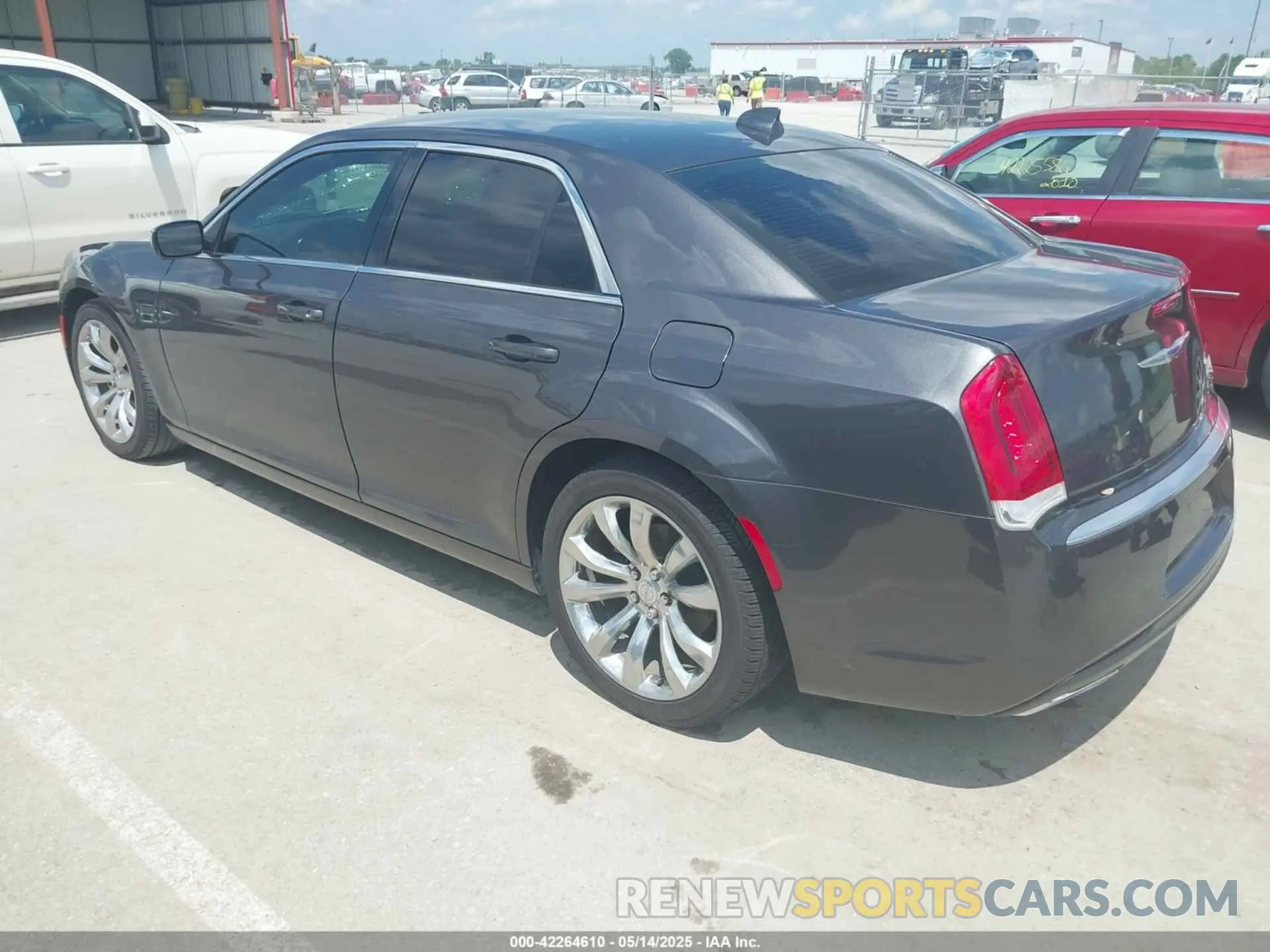 3 Photograph of a damaged car 2C3CCAAG8KH663924 CHRYSLER 300 2019