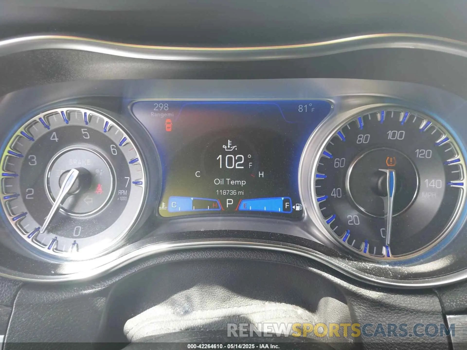 7 Photograph of a damaged car 2C3CCAAG8KH663924 CHRYSLER 300 2019