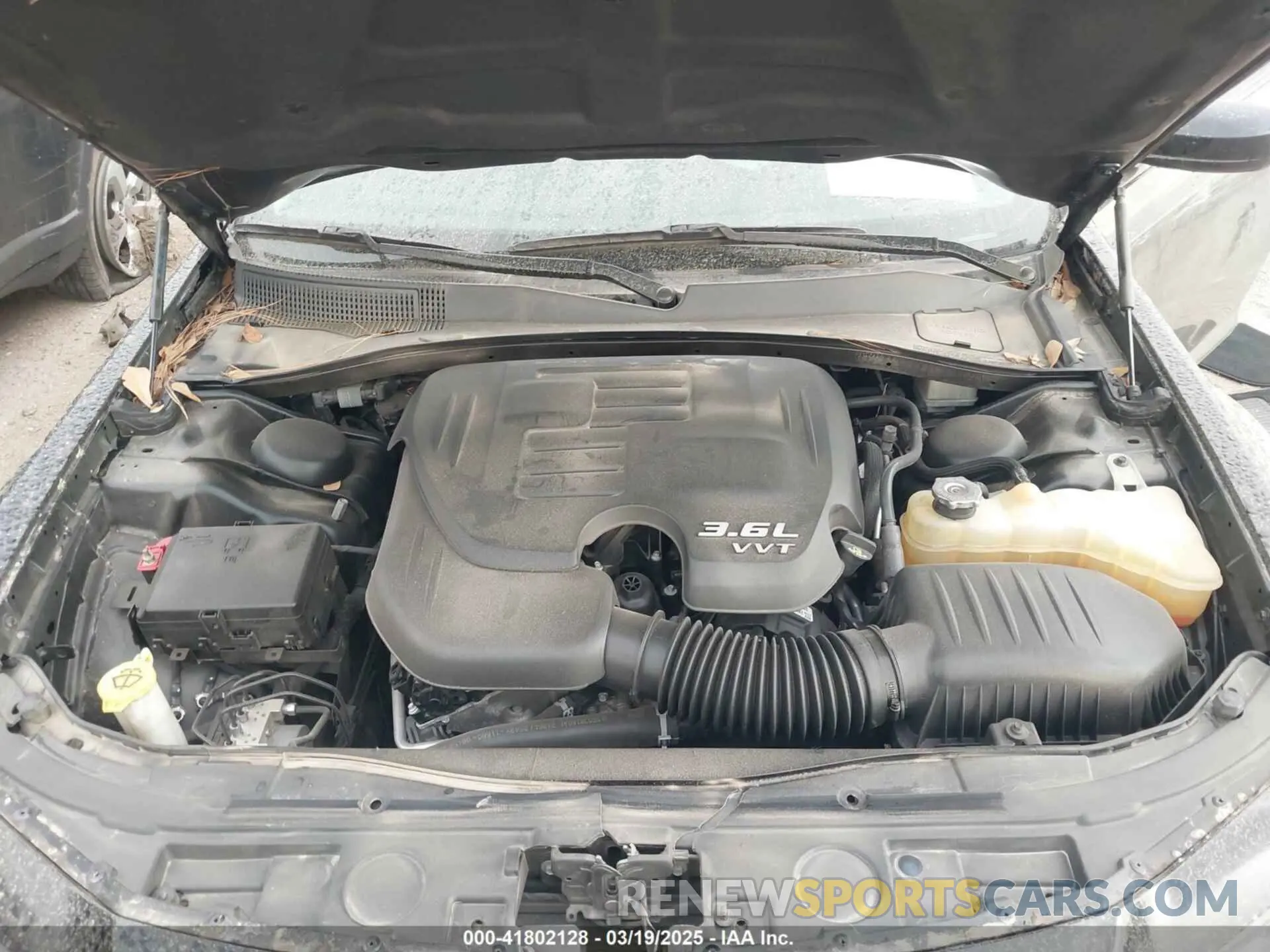 10 Photograph of a damaged car 2C3CCAAG8KH728996 CHRYSLER 300 2019