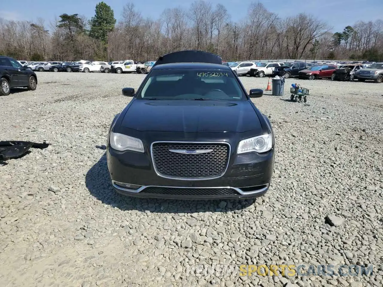 5 Photograph of a damaged car 2C3CCAAG9KH610374 CHRYSLER 300 2019