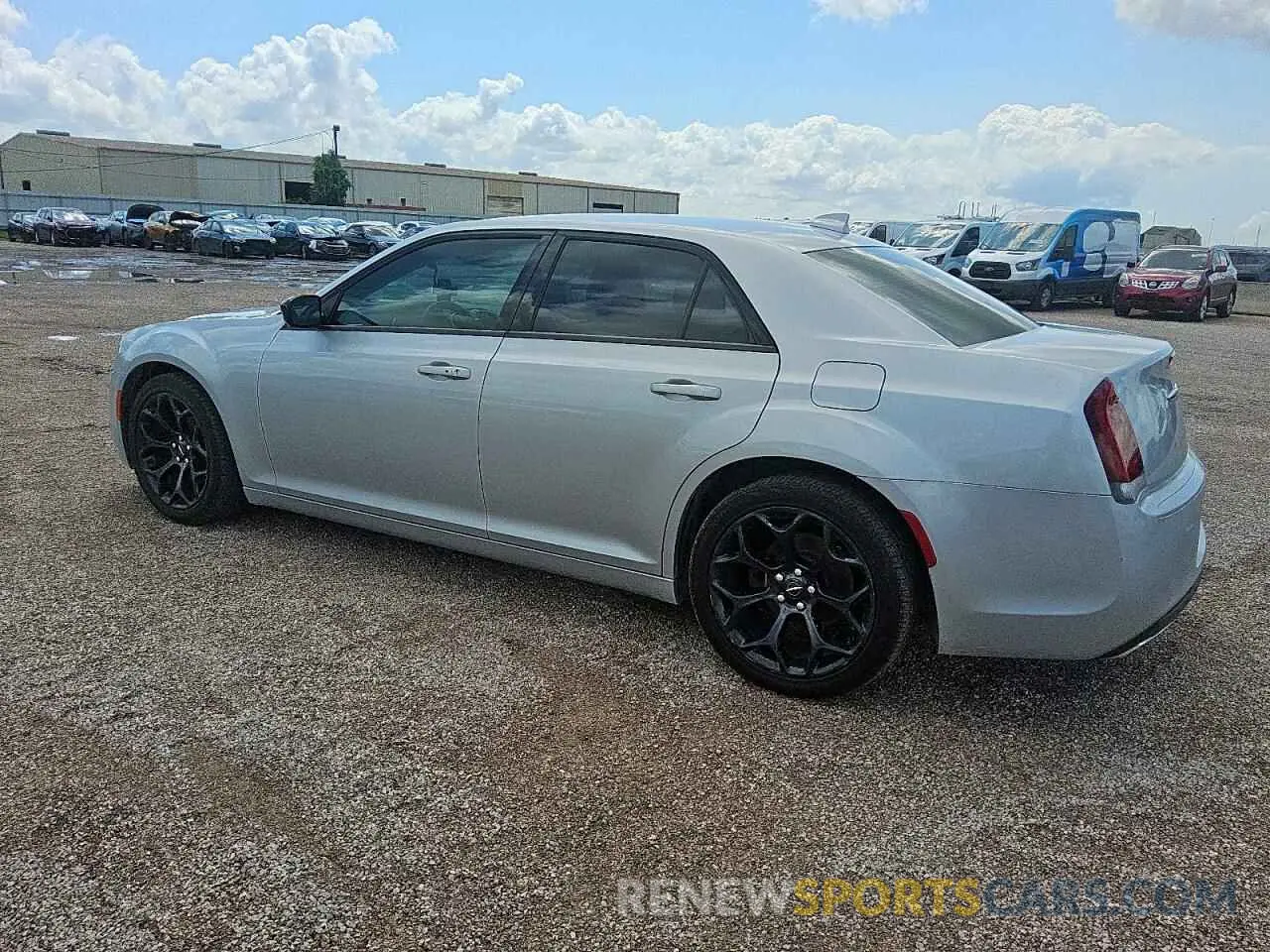2 Photograph of a damaged car 2C3CCAAG9KH733284 CHRYSLER 300 2019