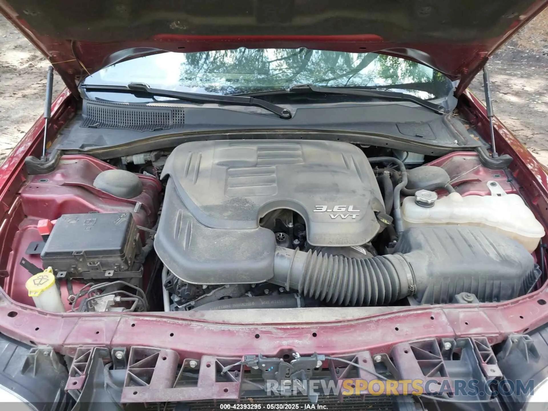 10 Photograph of a damaged car 2C3CCAAGXKH548001 CHRYSLER 300 2019