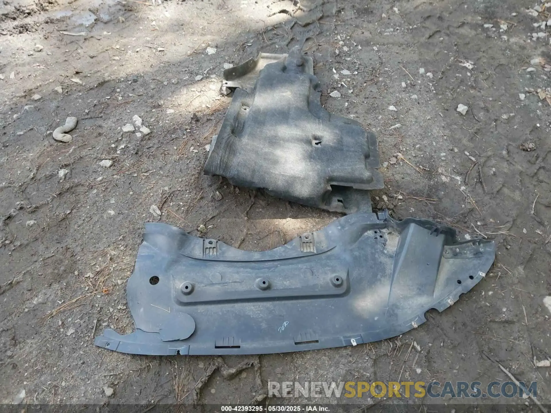 12 Photograph of a damaged car 2C3CCAAGXKH548001 CHRYSLER 300 2019