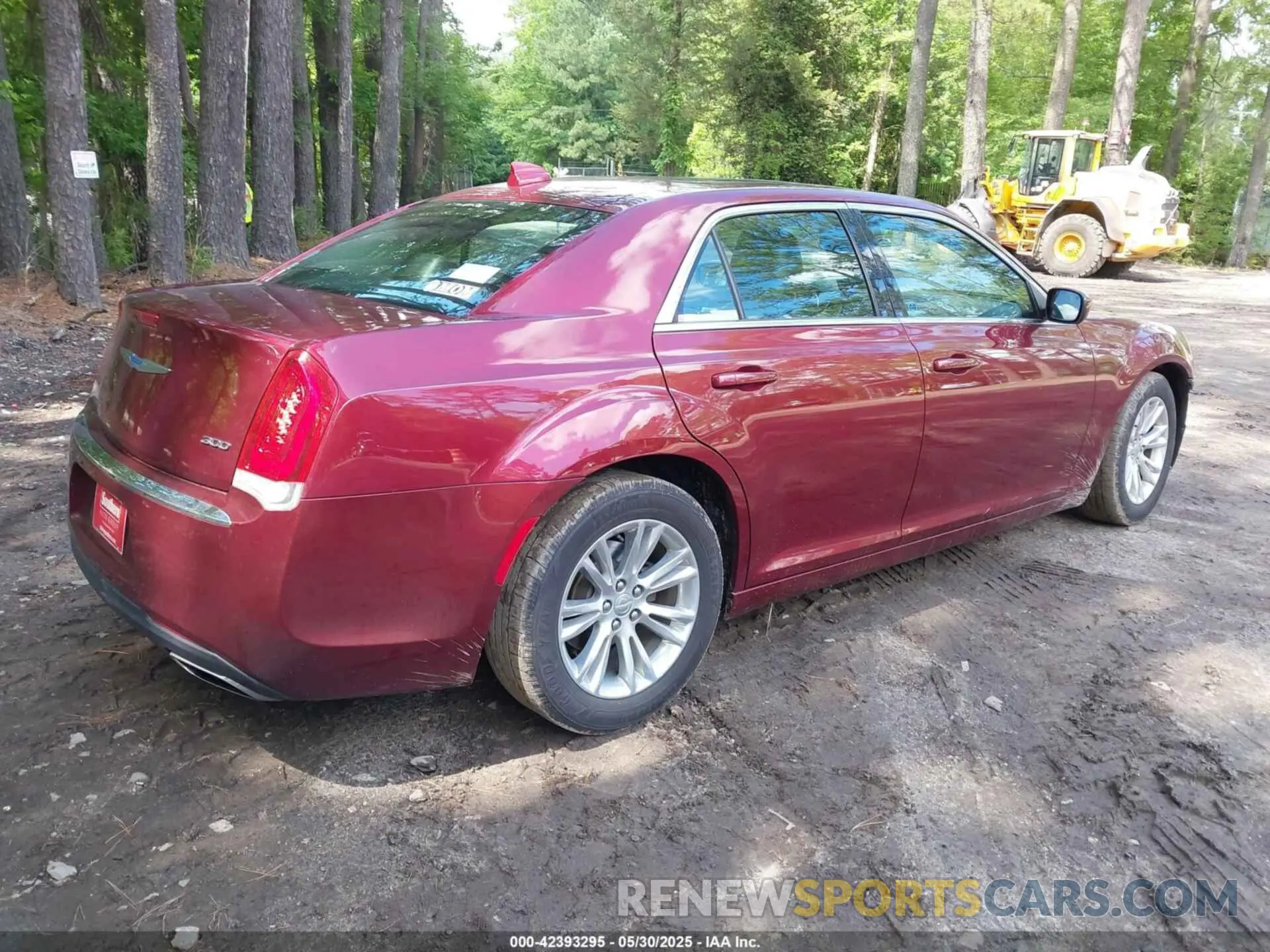 4 Photograph of a damaged car 2C3CCAAGXKH548001 CHRYSLER 300 2019