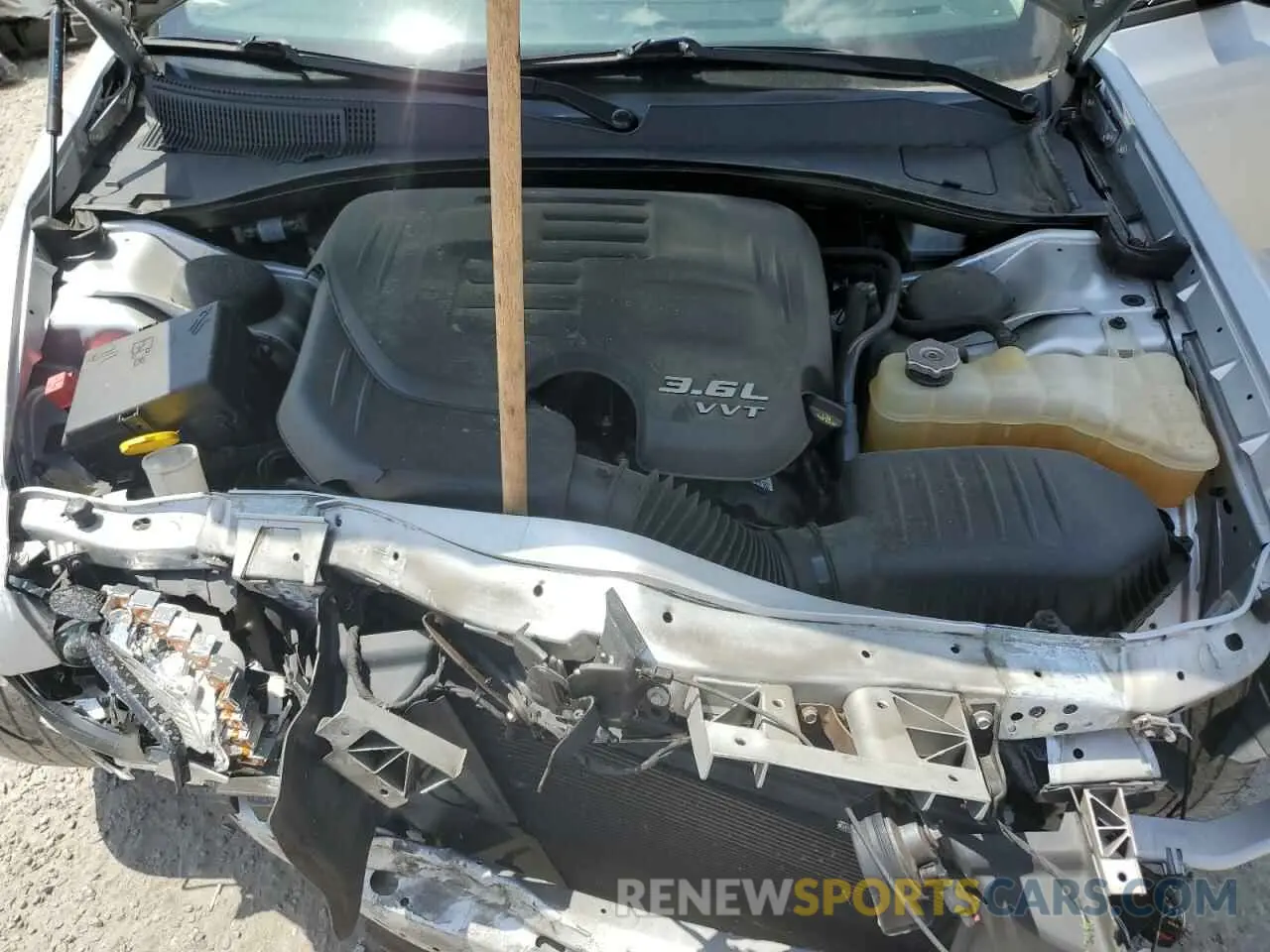11 Photograph of a damaged car 2C3CCAAGXKH723055 CHRYSLER 300 2019
