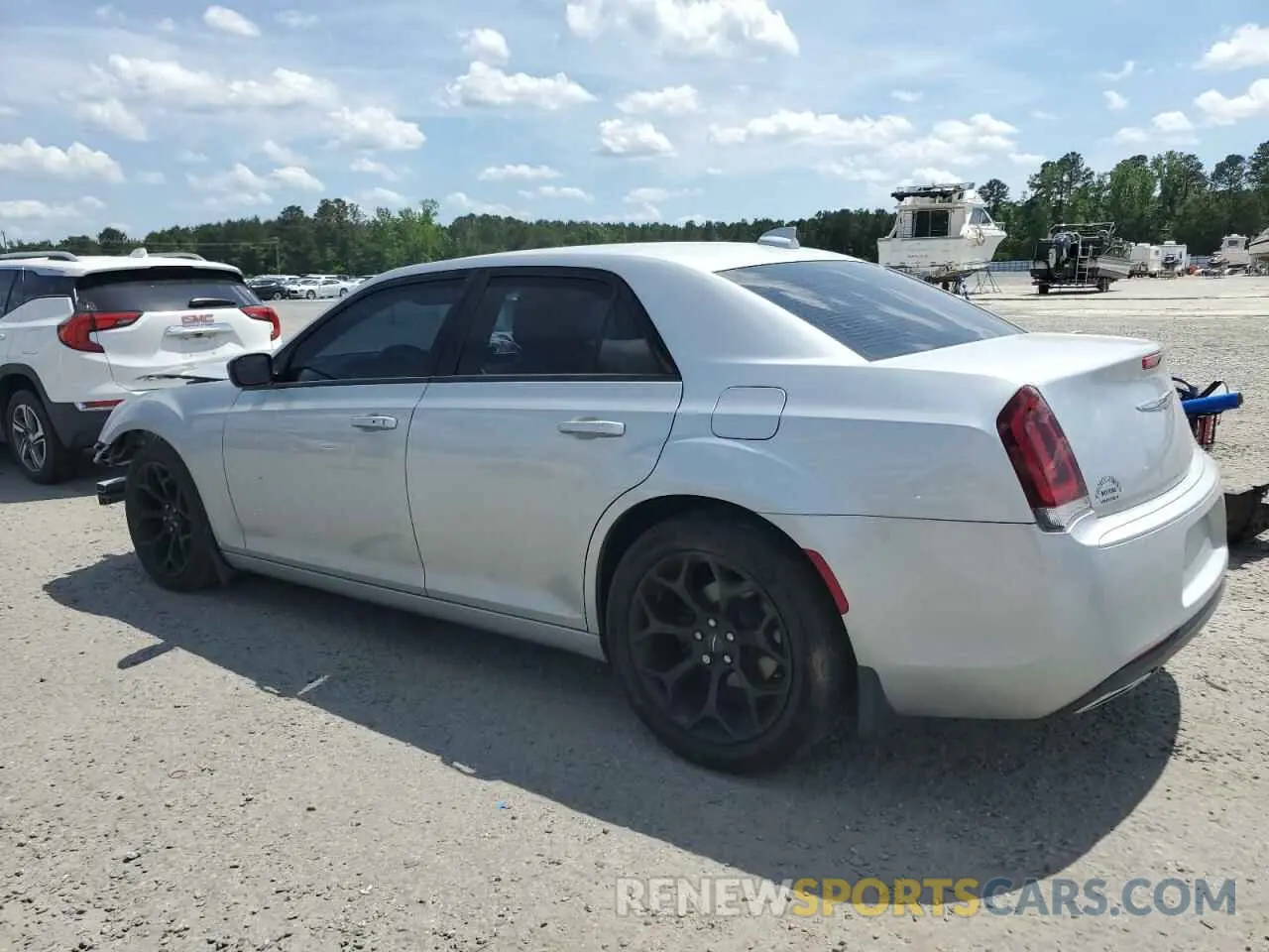 2 Photograph of a damaged car 2C3CCAAGXKH723055 CHRYSLER 300 2019