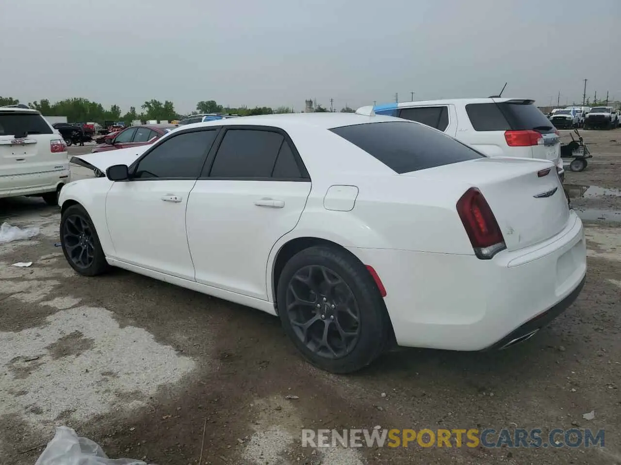 2 Photograph of a damaged car 2C3CCAAGXKH755469 CHRYSLER 300 2019
