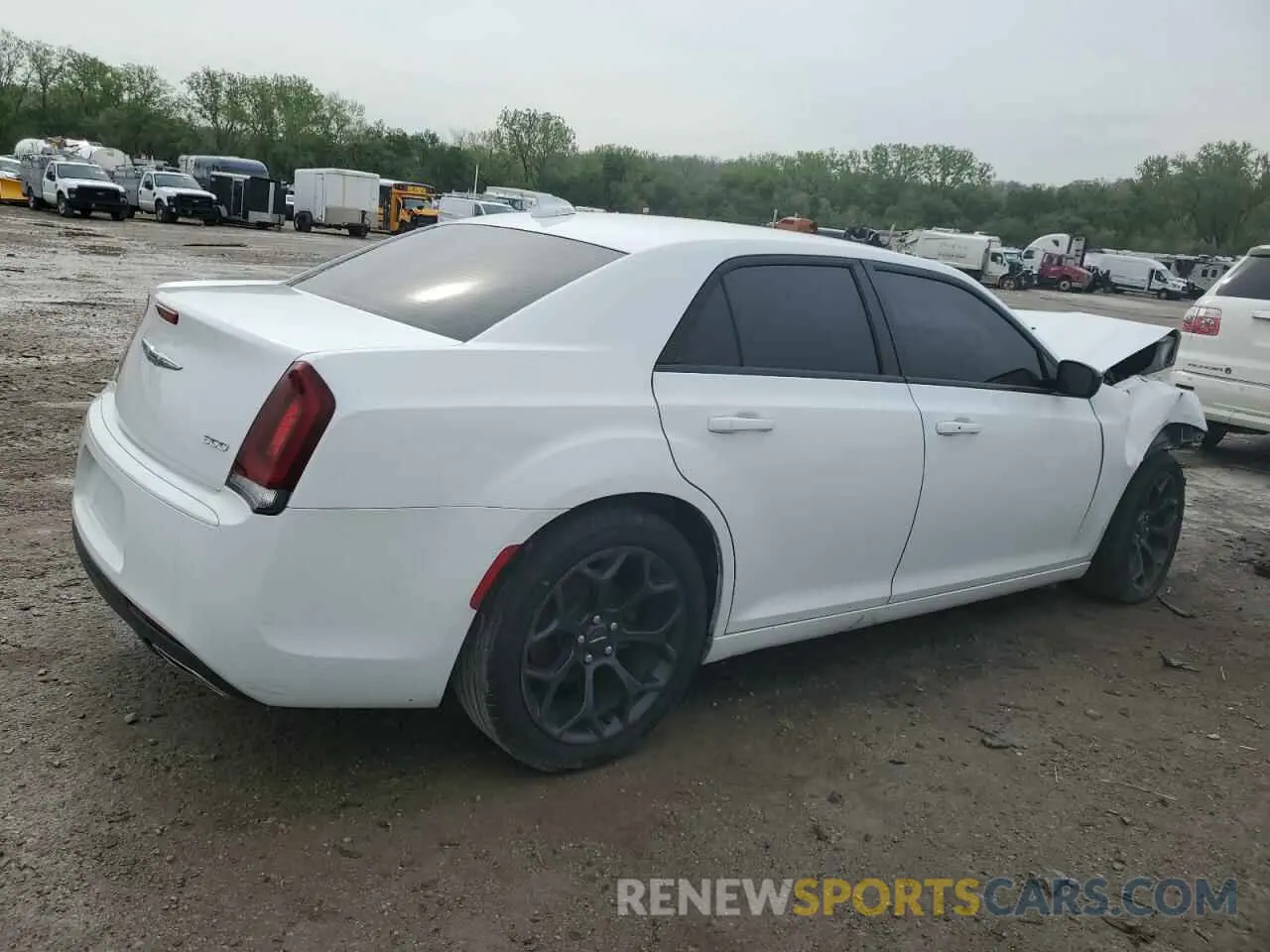3 Photograph of a damaged car 2C3CCAAGXKH755469 CHRYSLER 300 2019