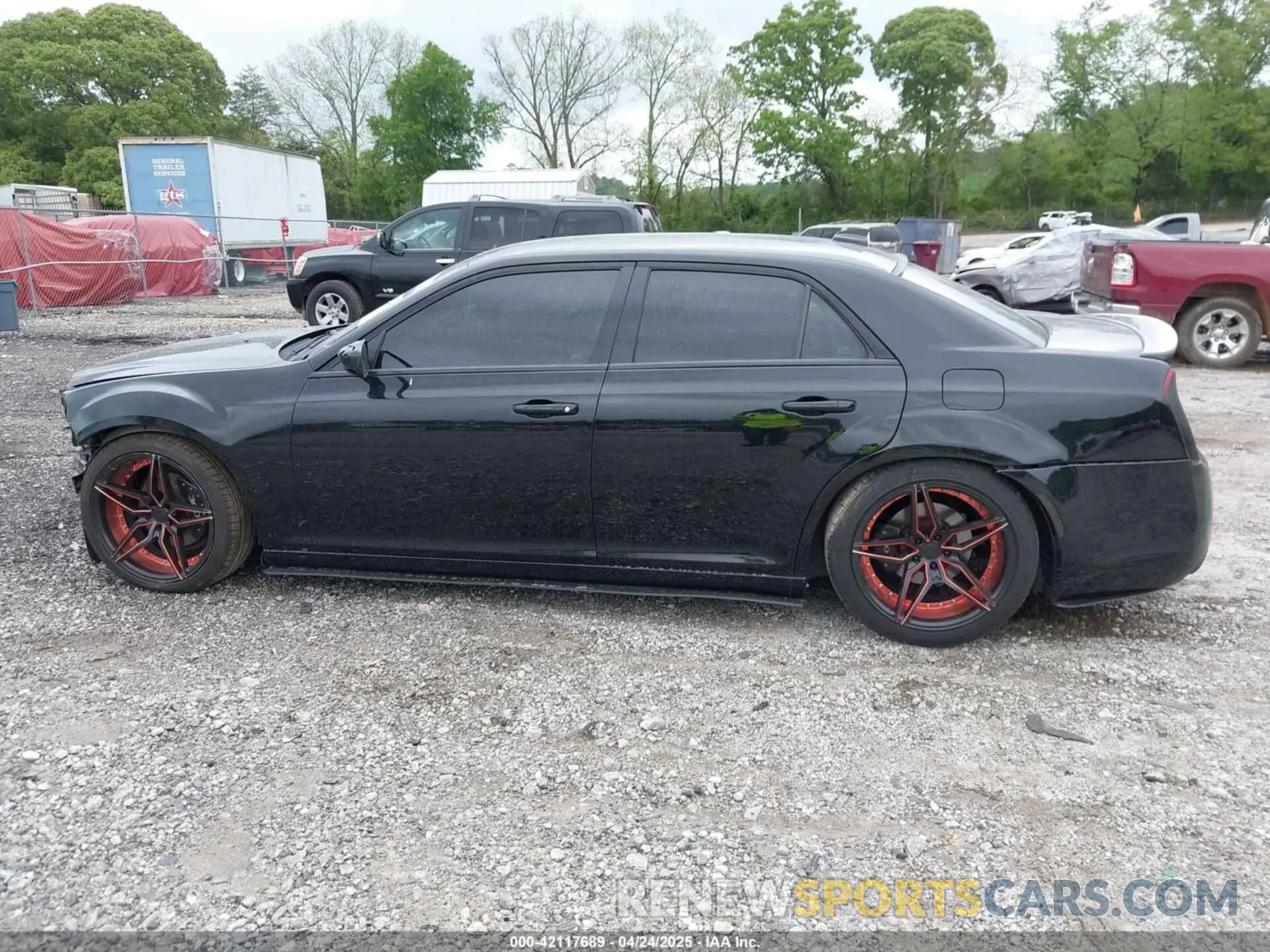 14 Photograph of a damaged car 2C3CCABG0KH515491 CHRYSLER 300 2019