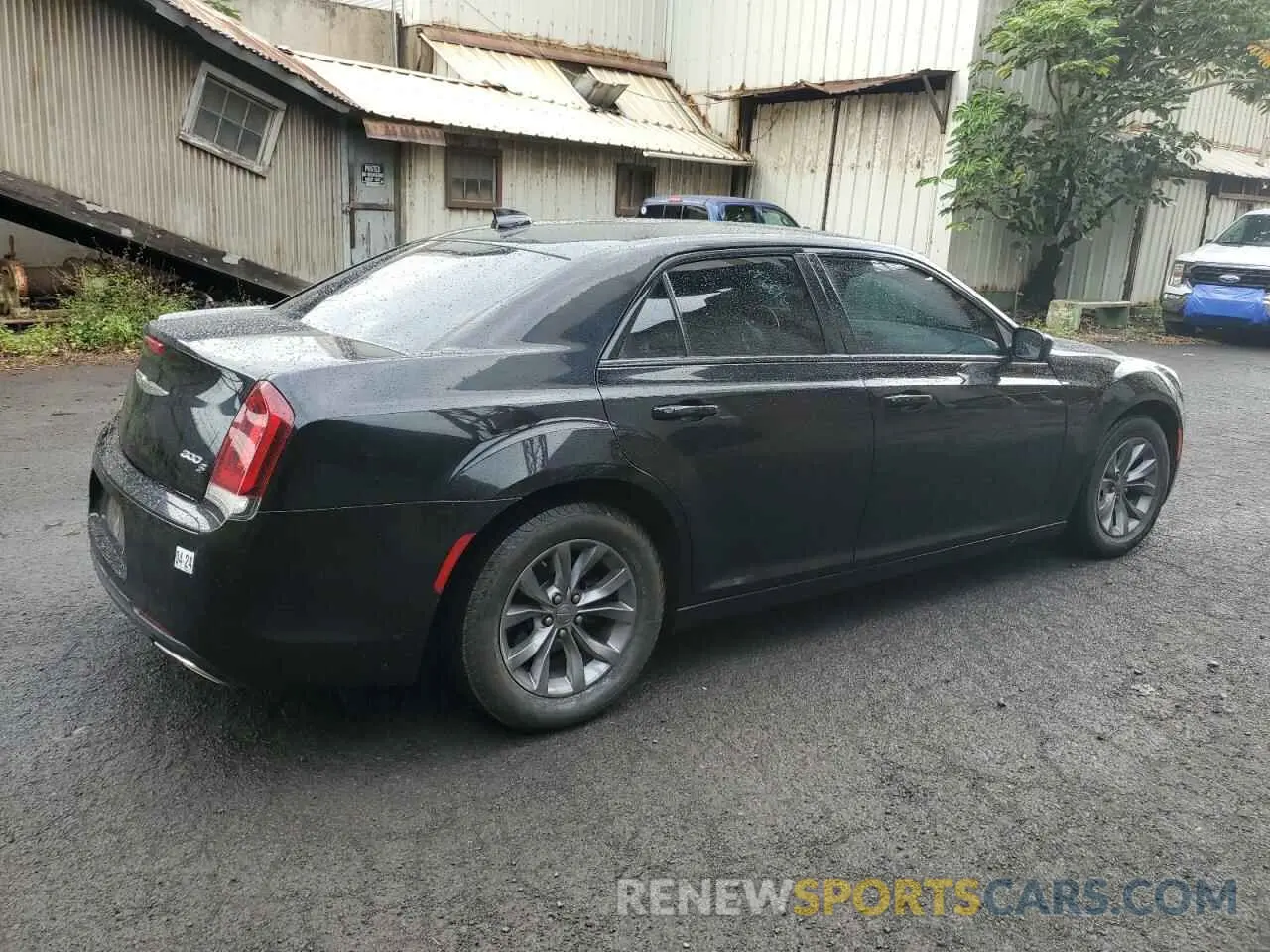 3 Photograph of a damaged car 2C3CCABG0KH562942 CHRYSLER 300 2019