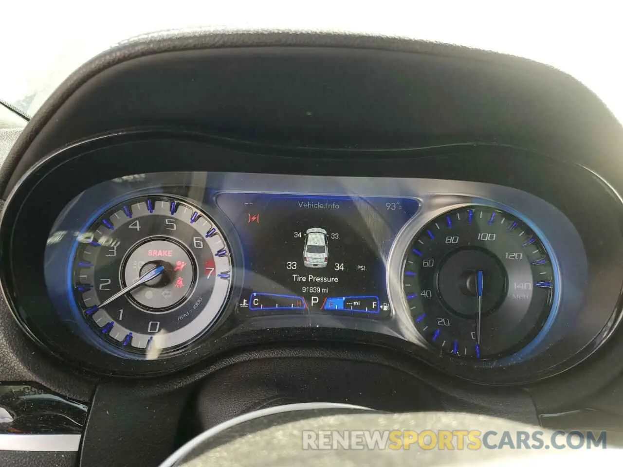 9 Photograph of a damaged car 2C3CCABG0KH635016 CHRYSLER 300 2019