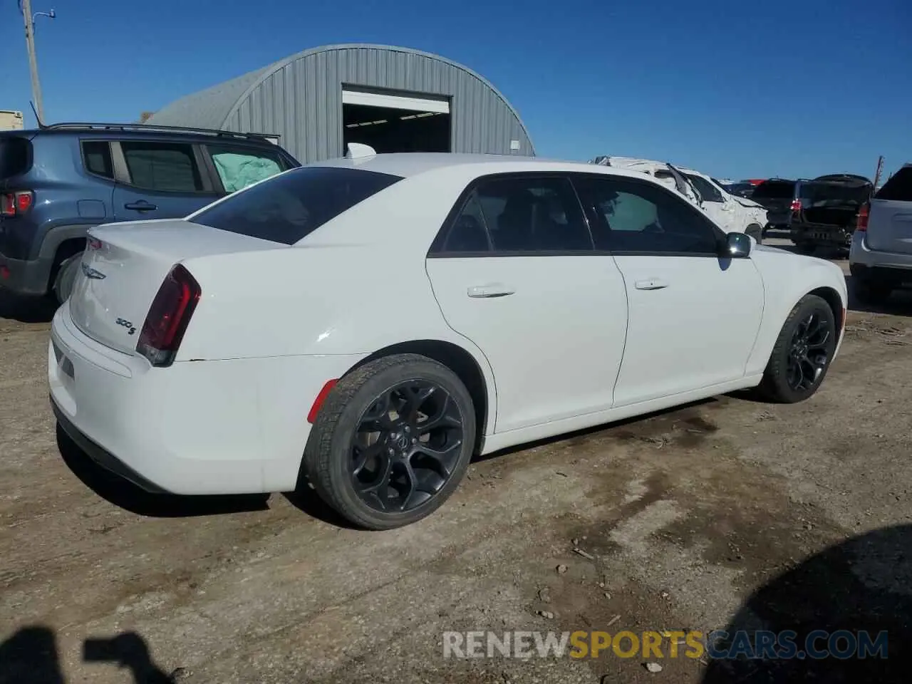 3 Photograph of a damaged car 2C3CCABG1KH535992 CHRYSLER 300 2019