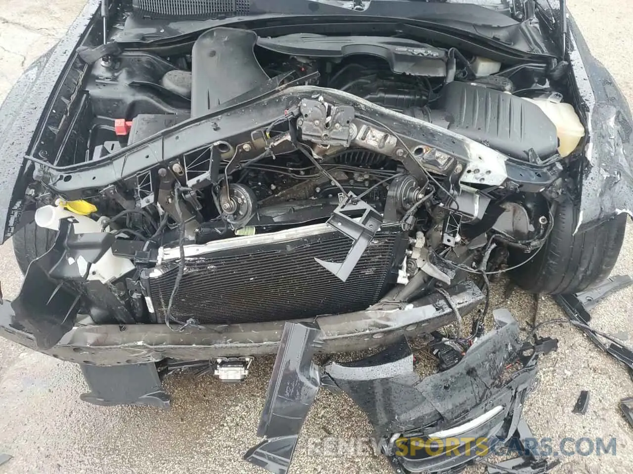 11 Photograph of a damaged car 2C3CCABG1KH548418 CHRYSLER 300 2019