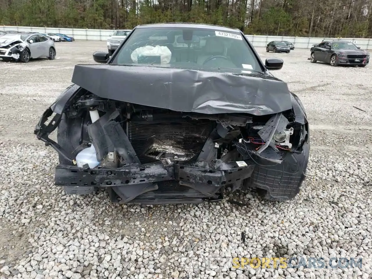 5 Photograph of a damaged car 2C3CCABG1KH577854 CHRYSLER 300 2019