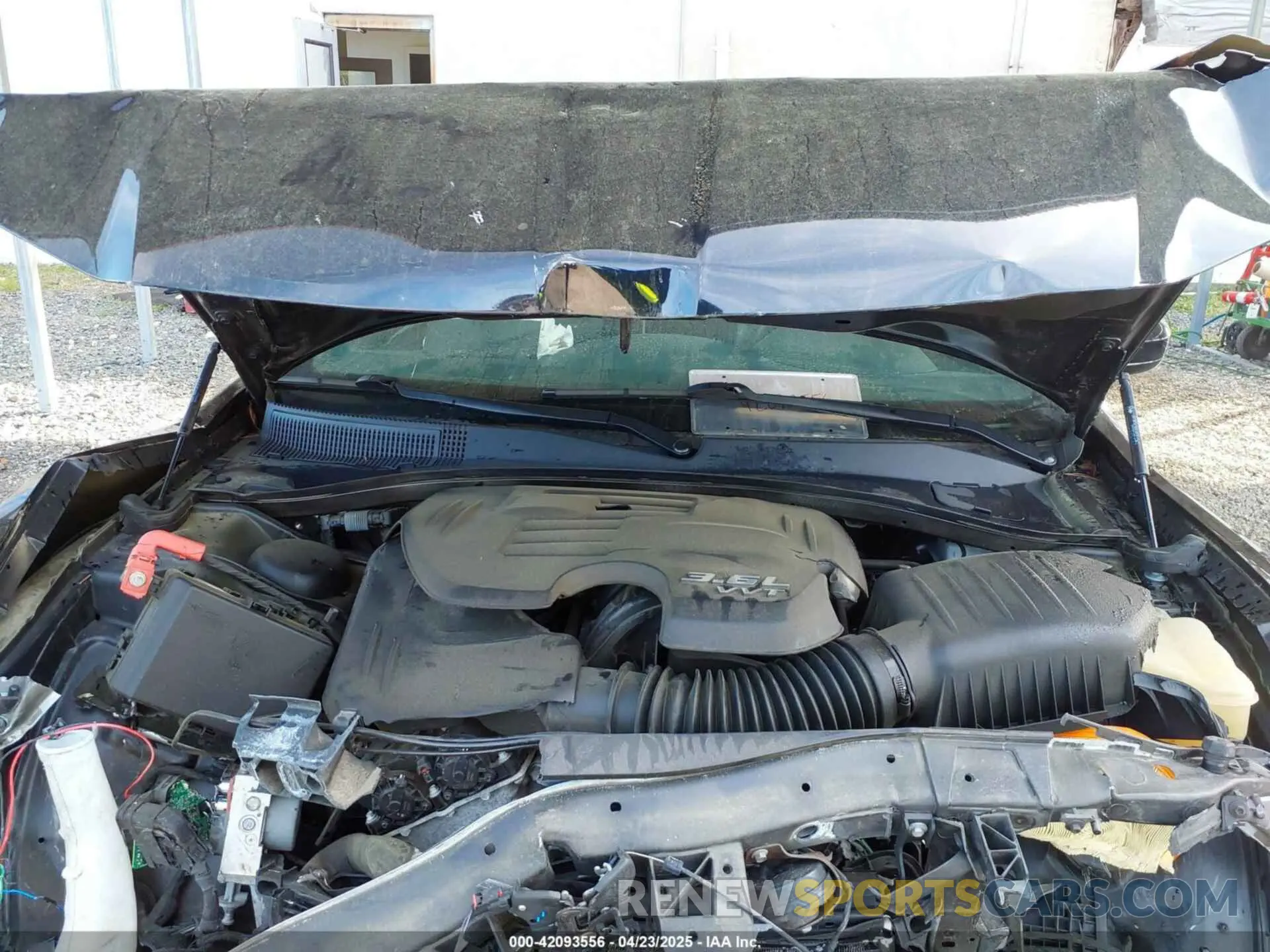 10 Photograph of a damaged car 2C3CCABG1KH708071 CHRYSLER 300 2019