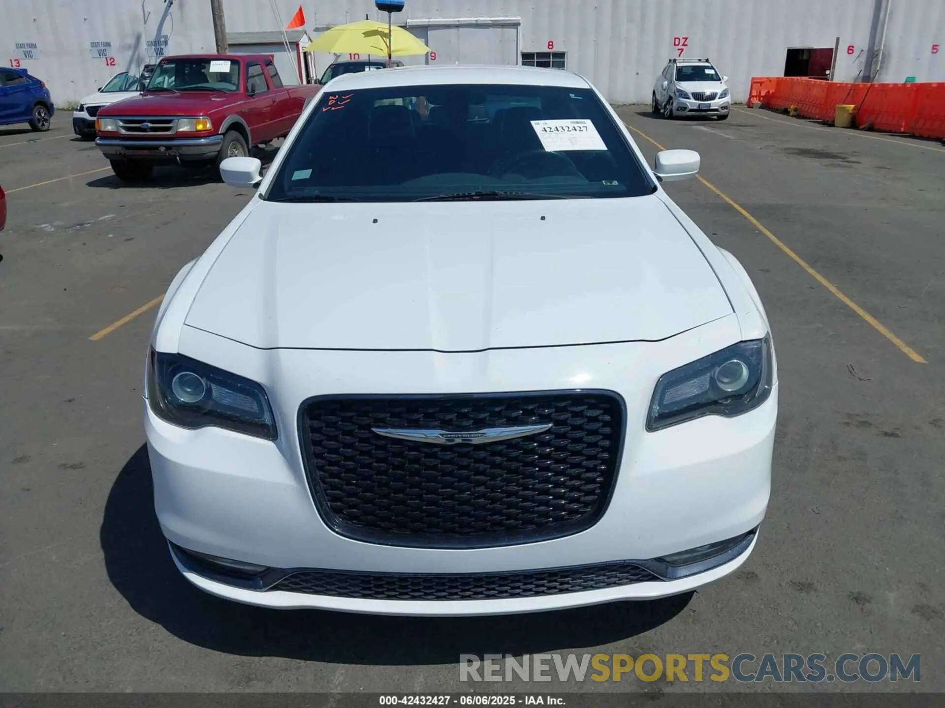 12 Photograph of a damaged car 2C3CCABG2KH565180 CHRYSLER 300 2019