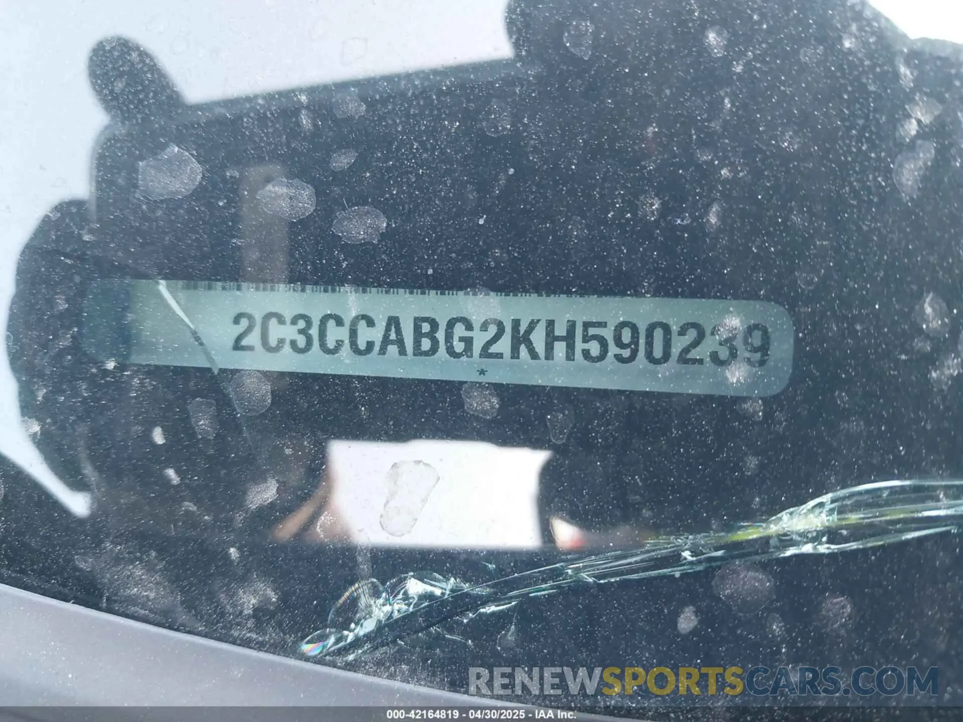 9 Photograph of a damaged car 2C3CCABG2KH590239 CHRYSLER 300 2019