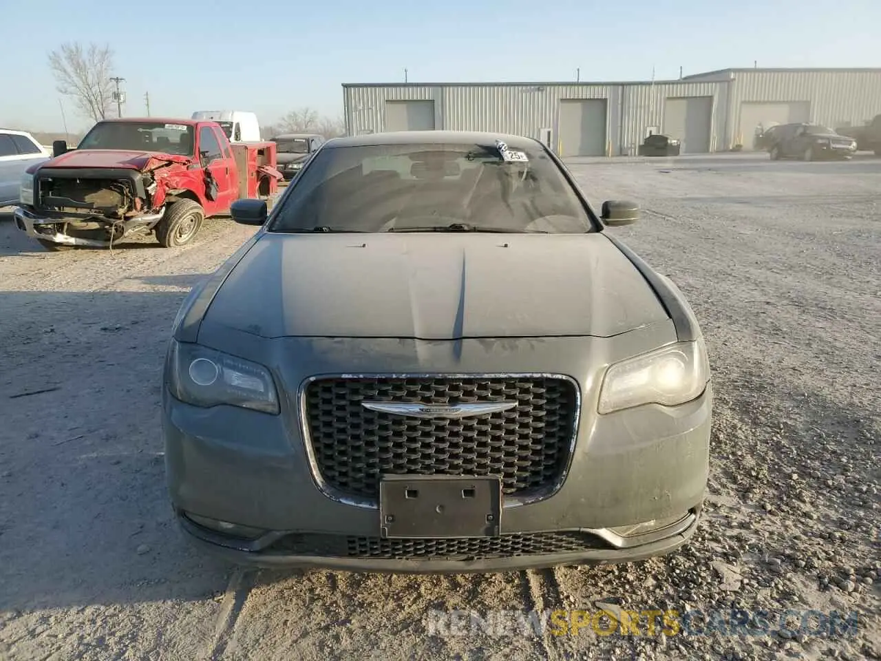 5 Photograph of a damaged car 2C3CCABG2KH628763 CHRYSLER 300 2019