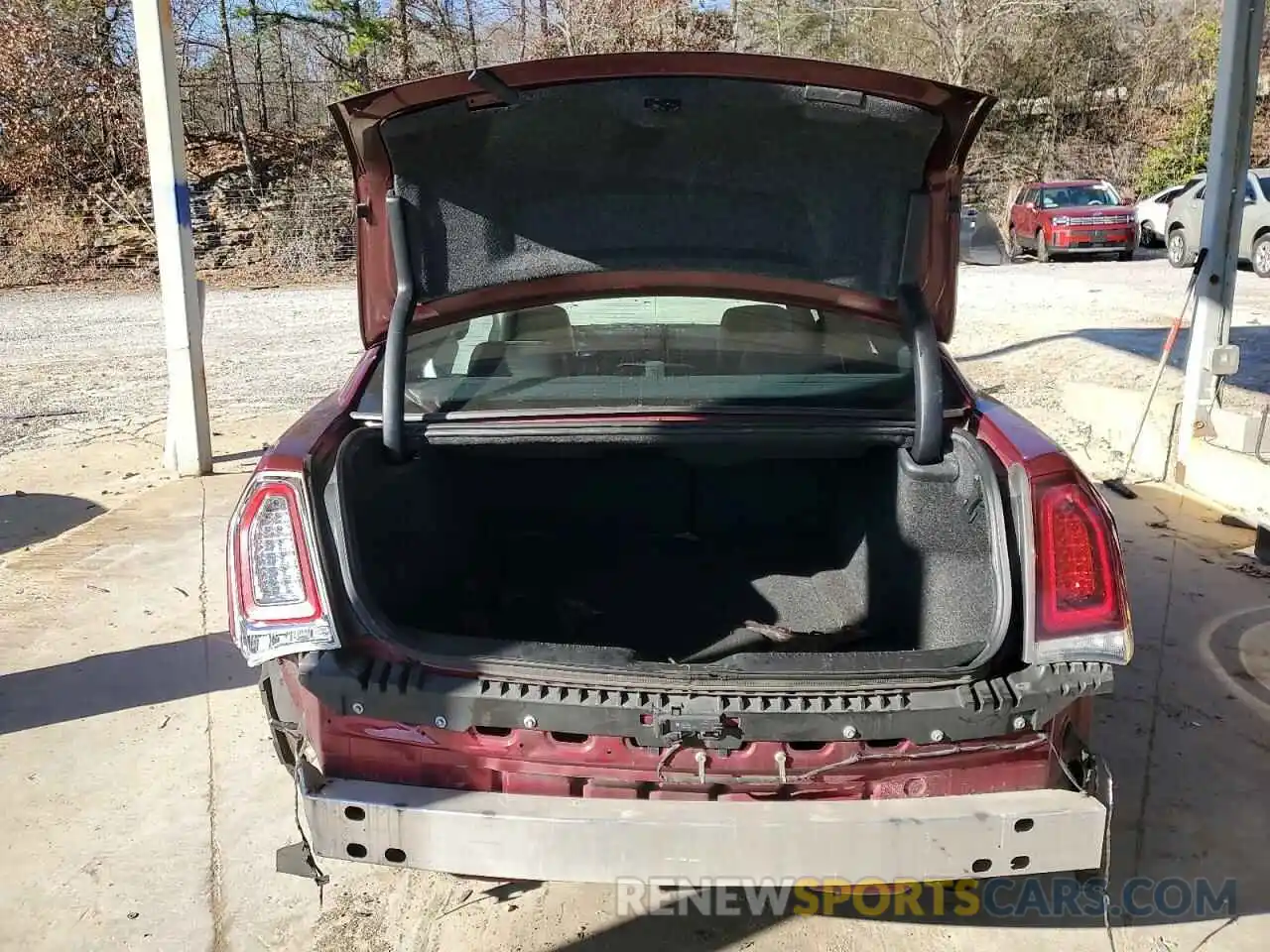 6 Photograph of a damaged car 2C3CCABG2KH654103 CHRYSLER 300 2019