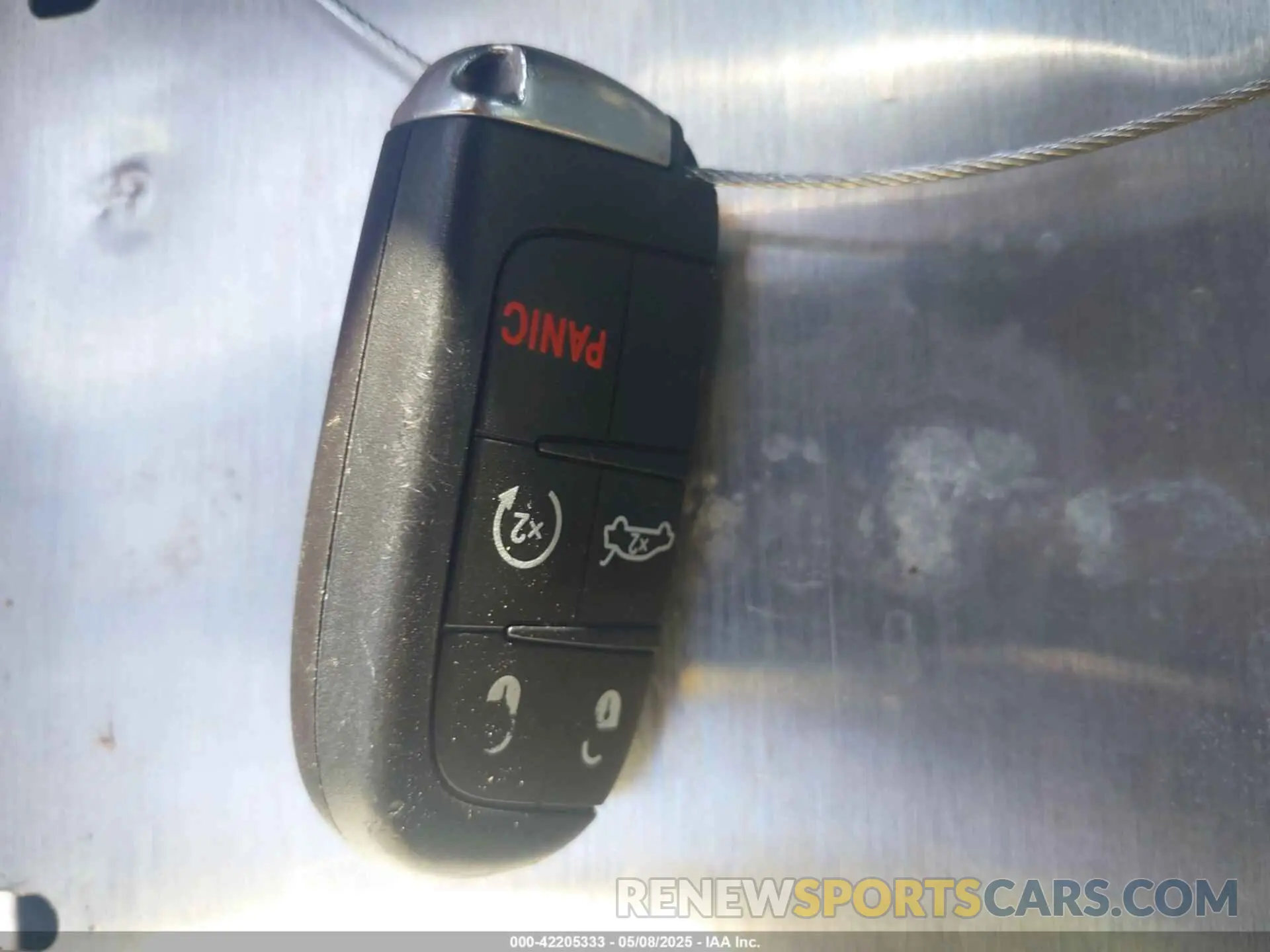 11 Photograph of a damaged car 2C3CCABG2KH697632 CHRYSLER 300 2019