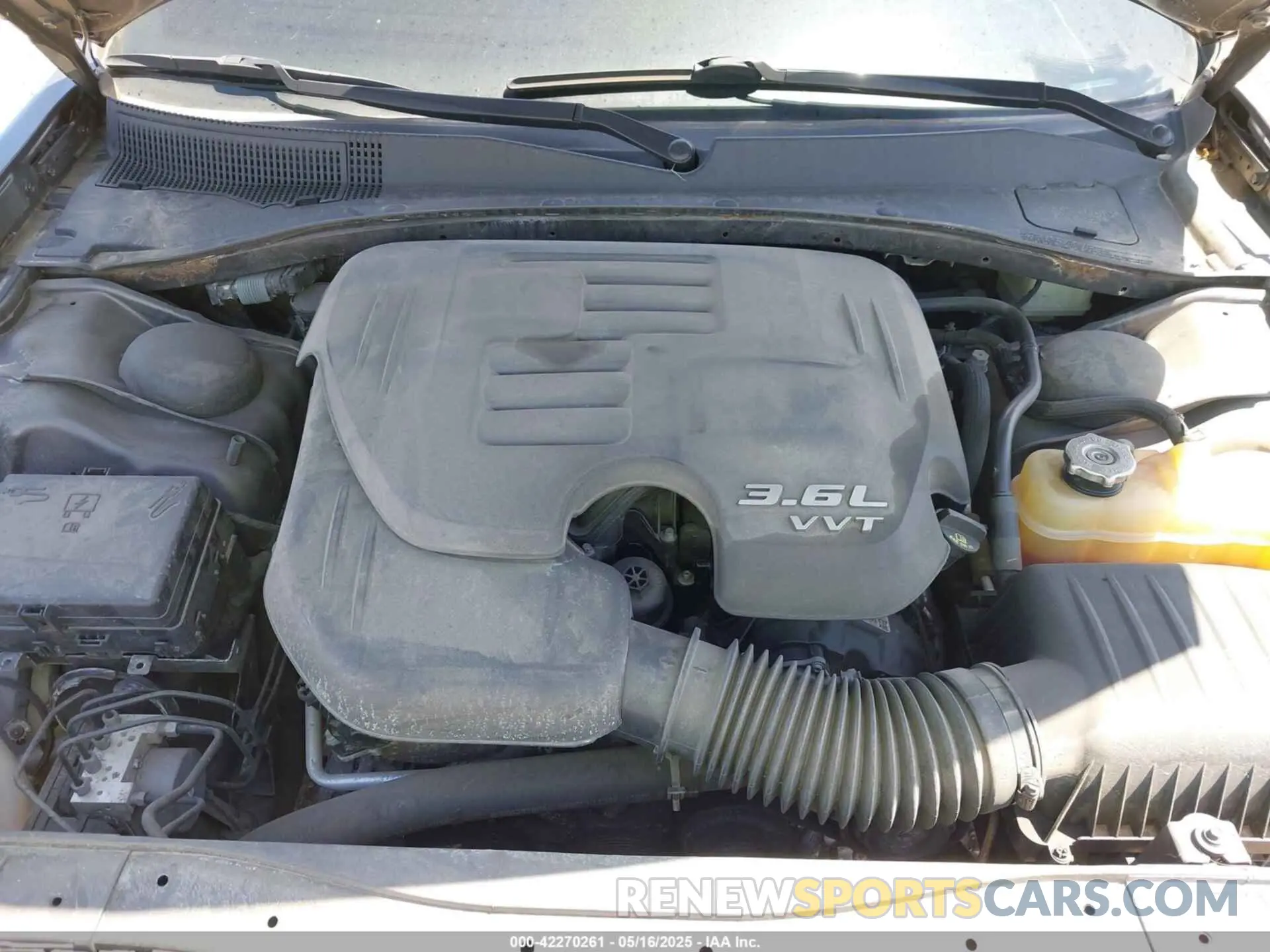 10 Photograph of a damaged car 2C3CCABG3KH654014 CHRYSLER 300 2019