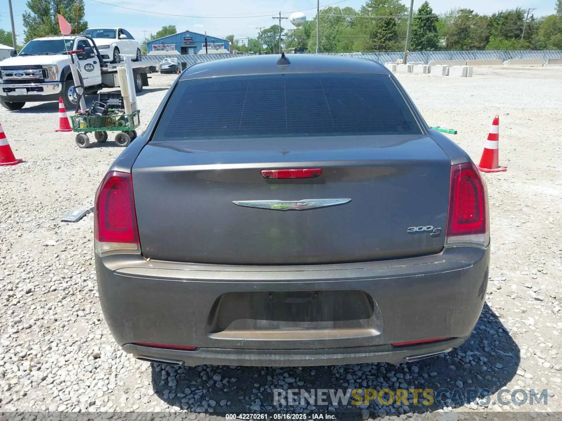 15 Photograph of a damaged car 2C3CCABG3KH654014 CHRYSLER 300 2019