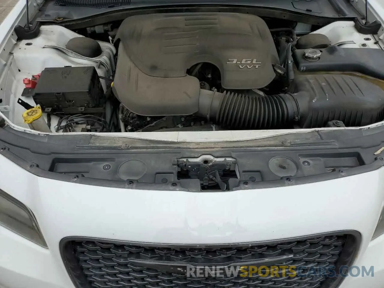 12 Photograph of a damaged car 2C3CCABG4KH618056 CHRYSLER 300 2019