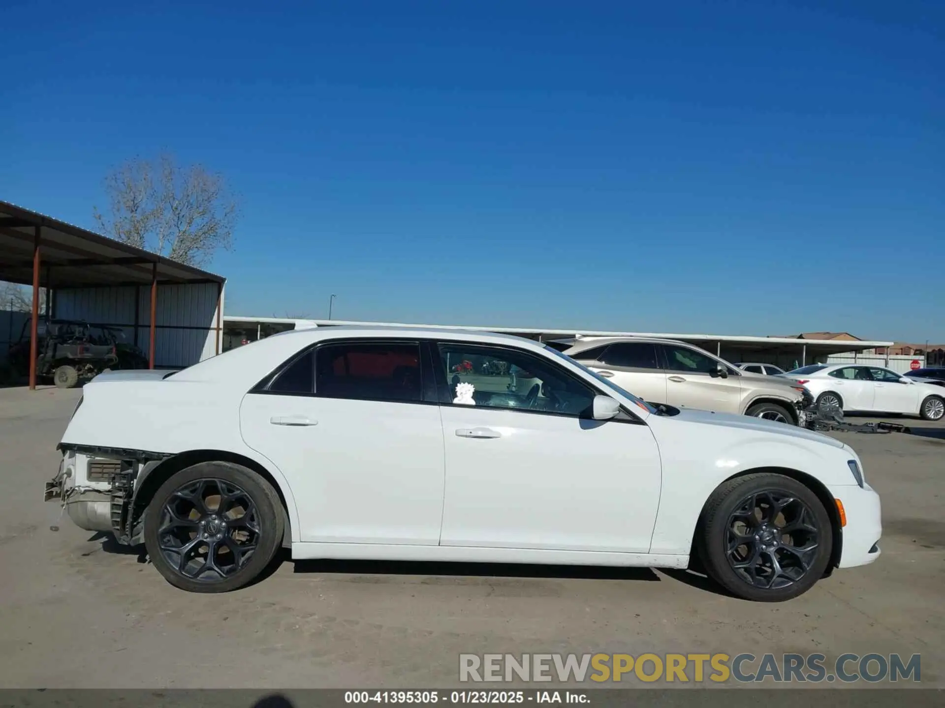 14 Photograph of a damaged car 2C3CCABG4KH619689 CHRYSLER 300 2019