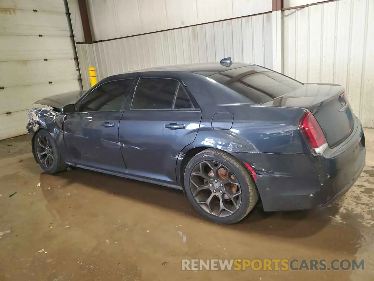 2 Photograph of a damaged car 2C3CCABG4KH640476 CHRYSLER 300 2019