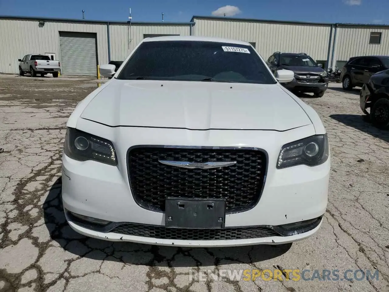 5 Photograph of a damaged car 2C3CCABG5KH539446 CHRYSLER 300 2019