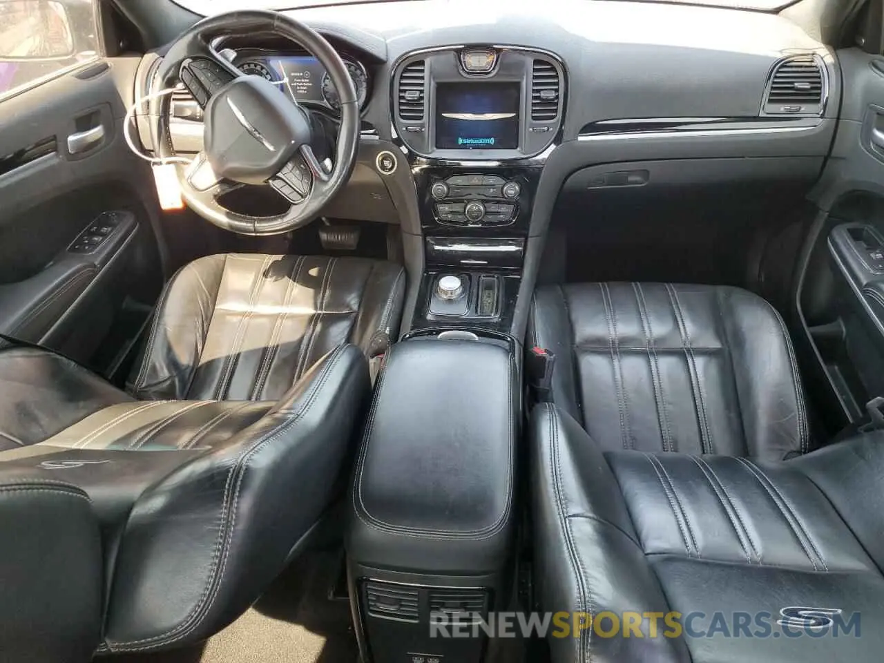8 Photograph of a damaged car 2C3CCABG5KH585486 CHRYSLER 300 2019