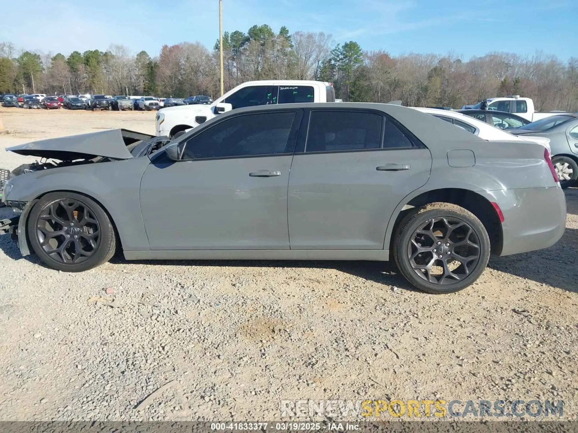 14 Photograph of a damaged car 2C3CCABG5KH708249 CHRYSLER 300 2019