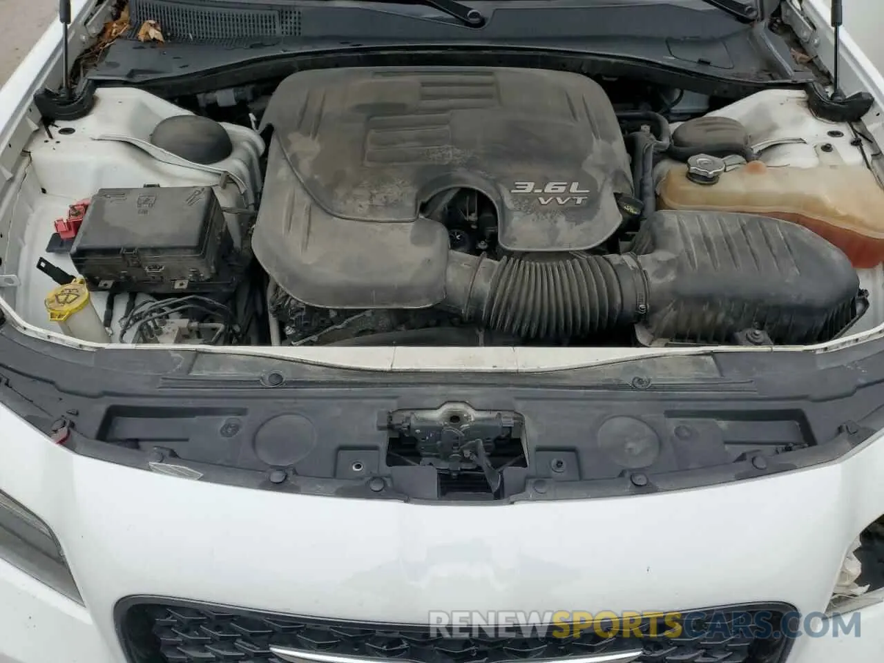 11 Photograph of a damaged car 2C3CCABG6KH515897 CHRYSLER 300 2019