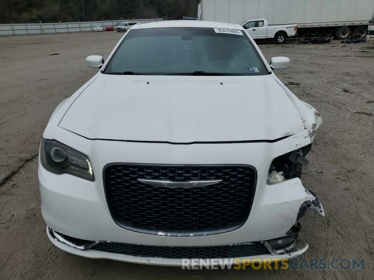 5 Photograph of a damaged car 2C3CCABG6KH515897 CHRYSLER 300 2019